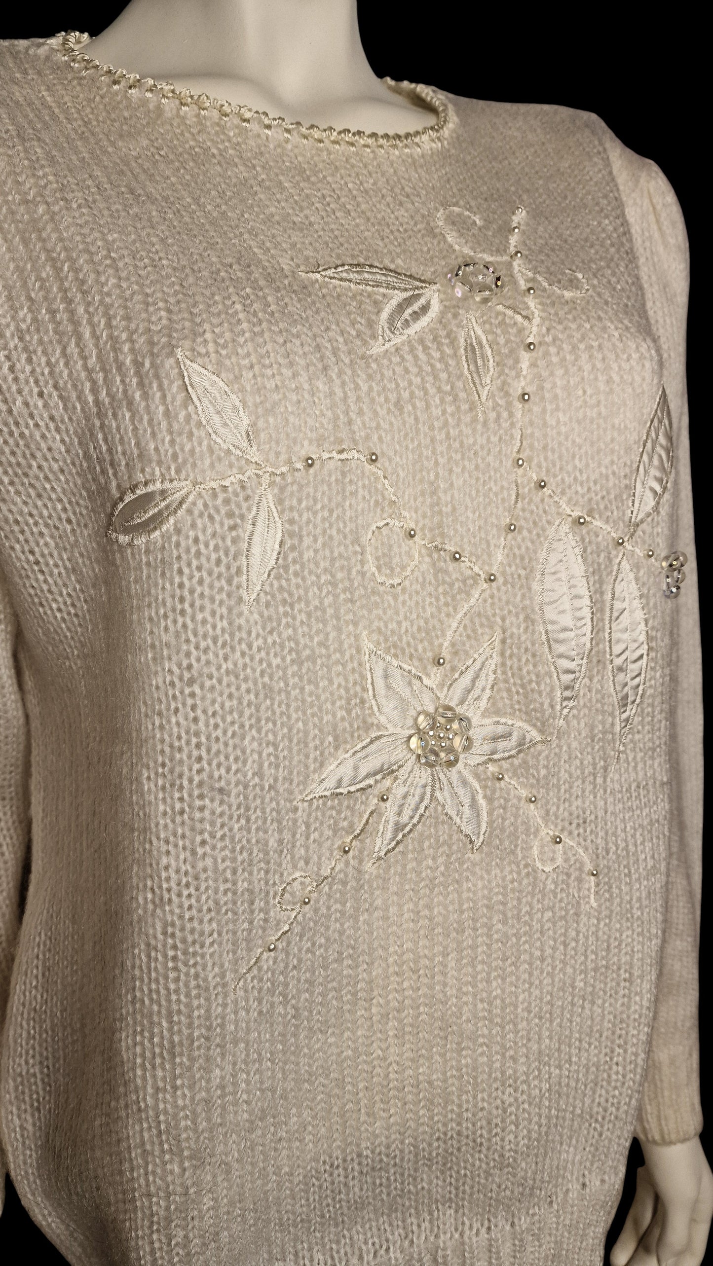 Charmanter 90er Strickpullover Beige Perlenstickerei Blumenmotiv "Canda" M