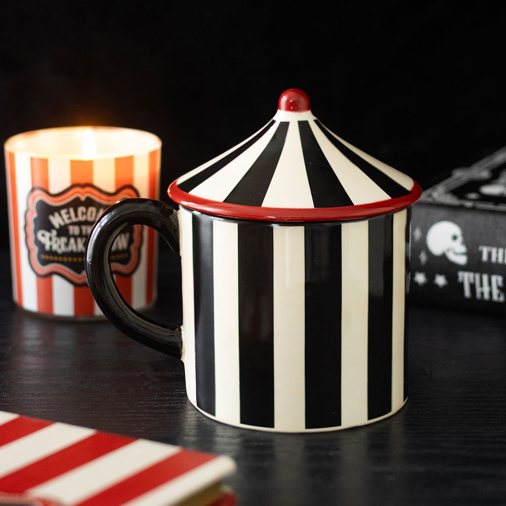 Black Striped Circus Tent Mug - Keramik Tasse mit Zirkuszelt-Deckel
