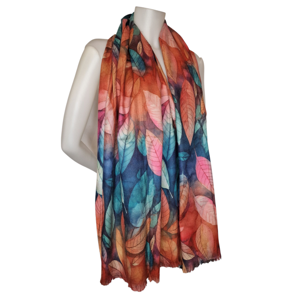 Kuscheliger Schal mit Blattmotiv bunt 180x80 cm