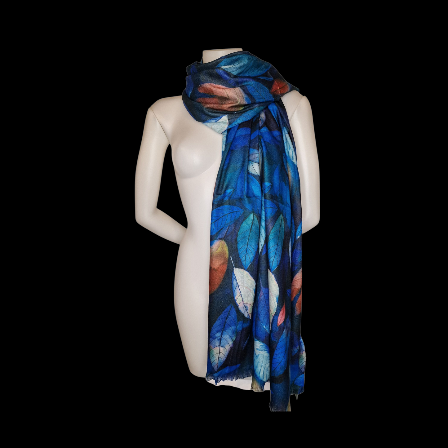 Kuscheliger Schal mit Blattmotiv blau 180x80 cm