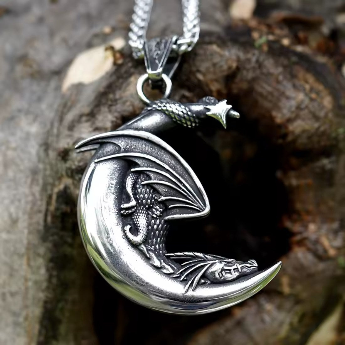 Anhänger mit Kette kleiner Drache auf Mond Edelstahl