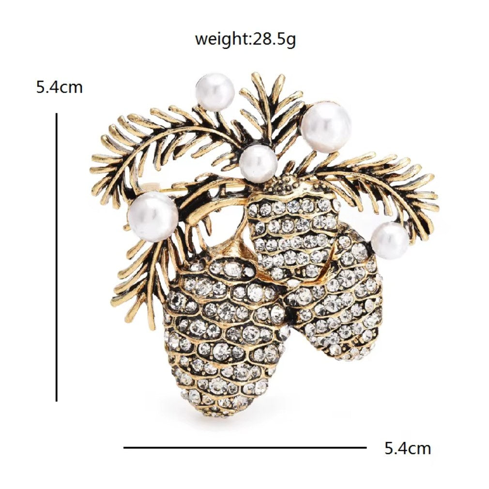 Tannenzapfen Pinienkerne -Brosche mit Kunstperlen und Strass