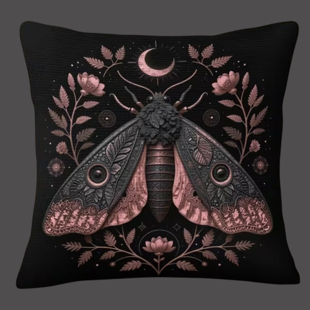 Witchy Dark Moth Dekokissen Gothic Kissen 45 x 45 cm schwarz-rosa