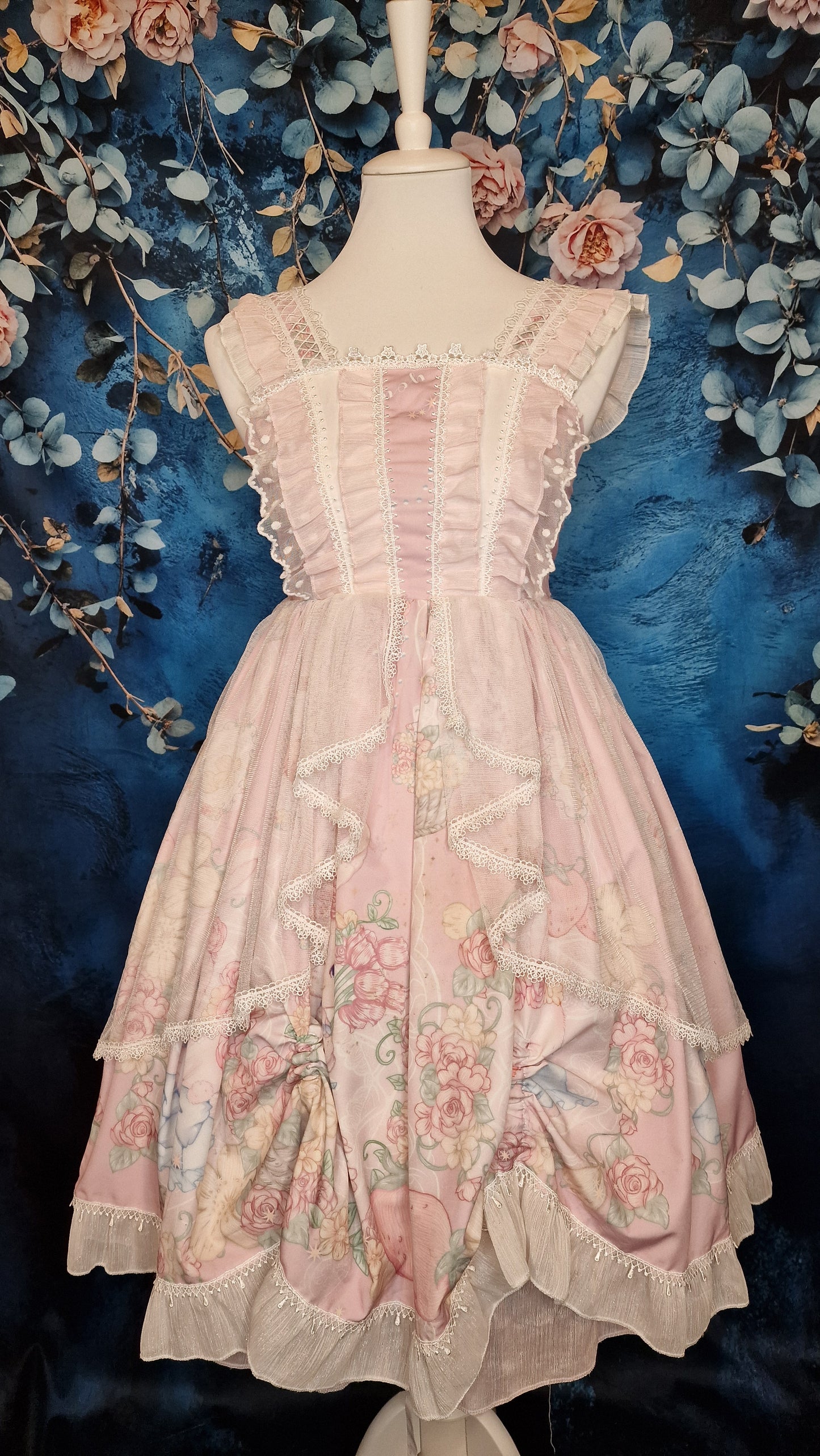 Sweet Rabbit Lolita Kleid in rosa mit Tüll und Spitze Blumenmuster