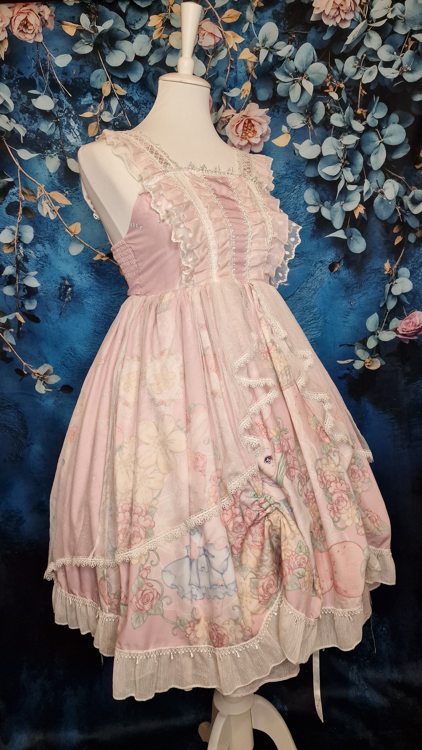 Sweet Rabbit Lolita Kleid in rosa mit Tüll und Spitze Blumenmuster