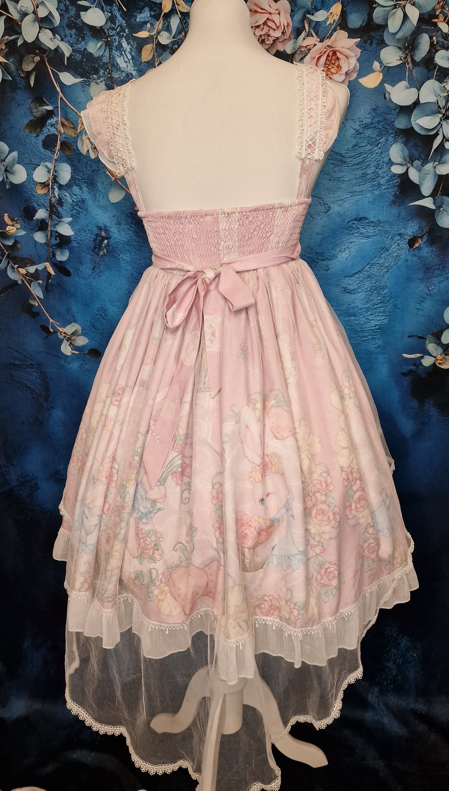 Sweet Rabbit Lolita Kleid in rosa mit Tüll und Spitze Blumenmuster