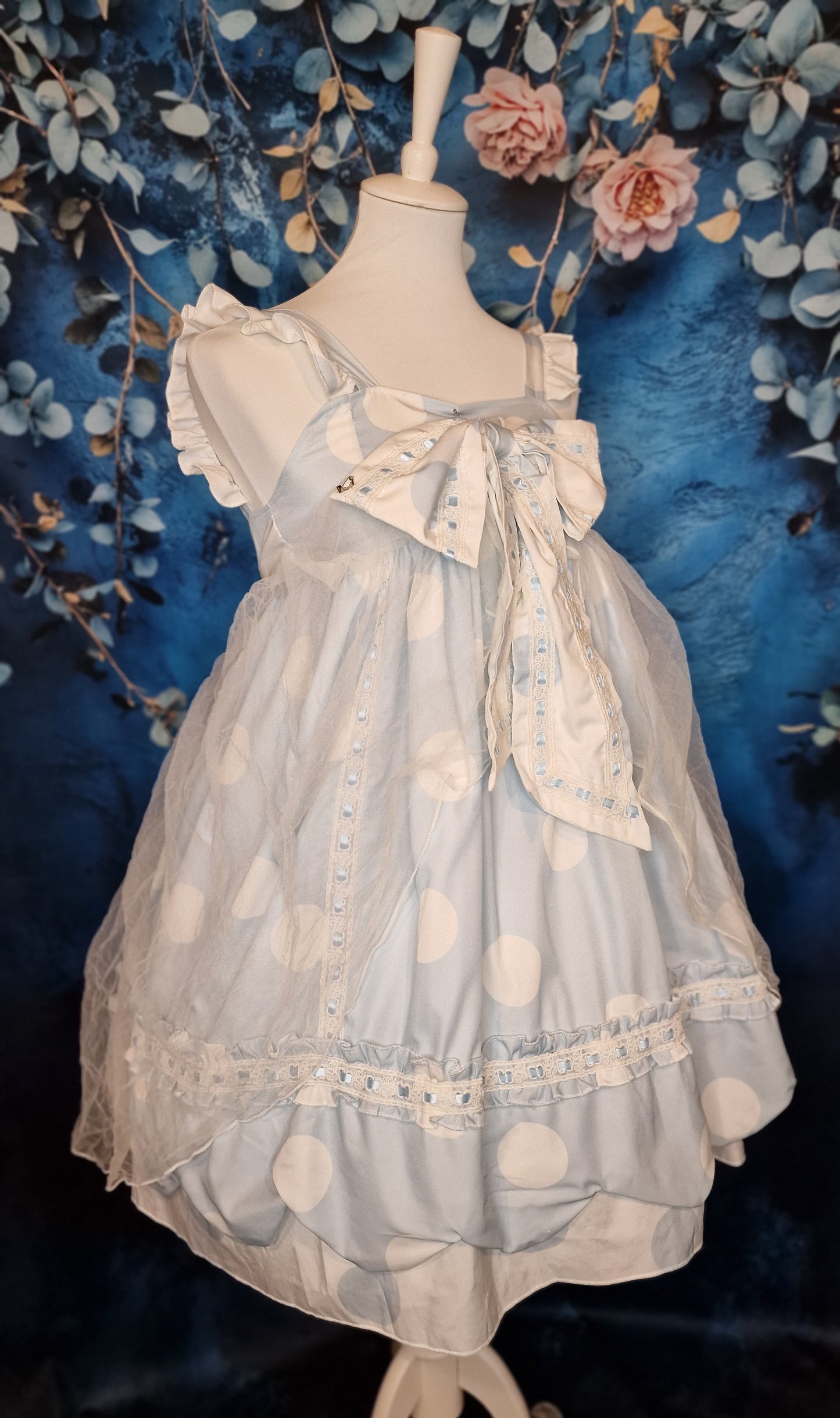 Hellblaues Sweet Lolita Kleid mit Punkten und Tüll