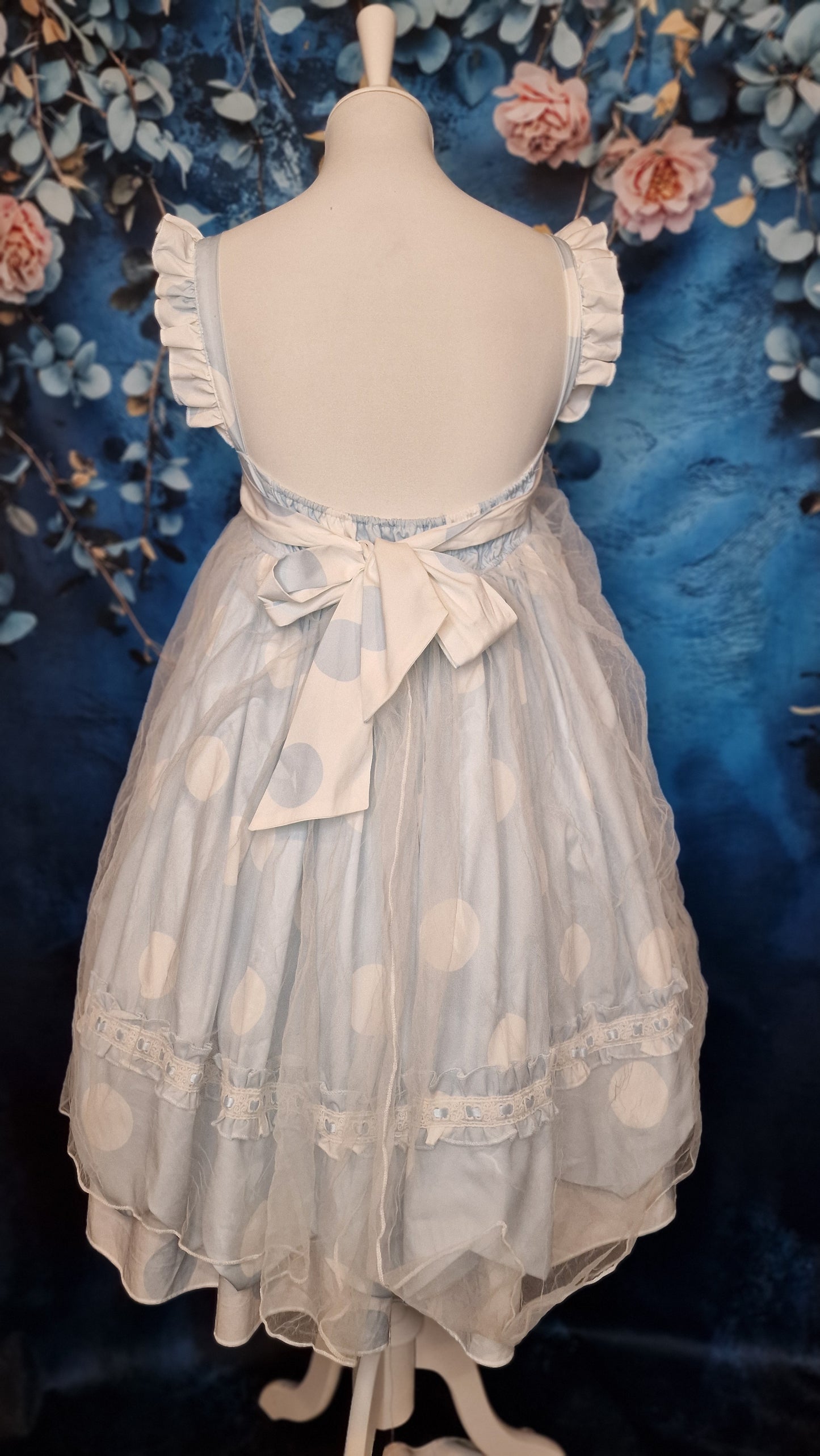 Hellblaues Sweet Lolita Kleid mit Punkten und Tüll