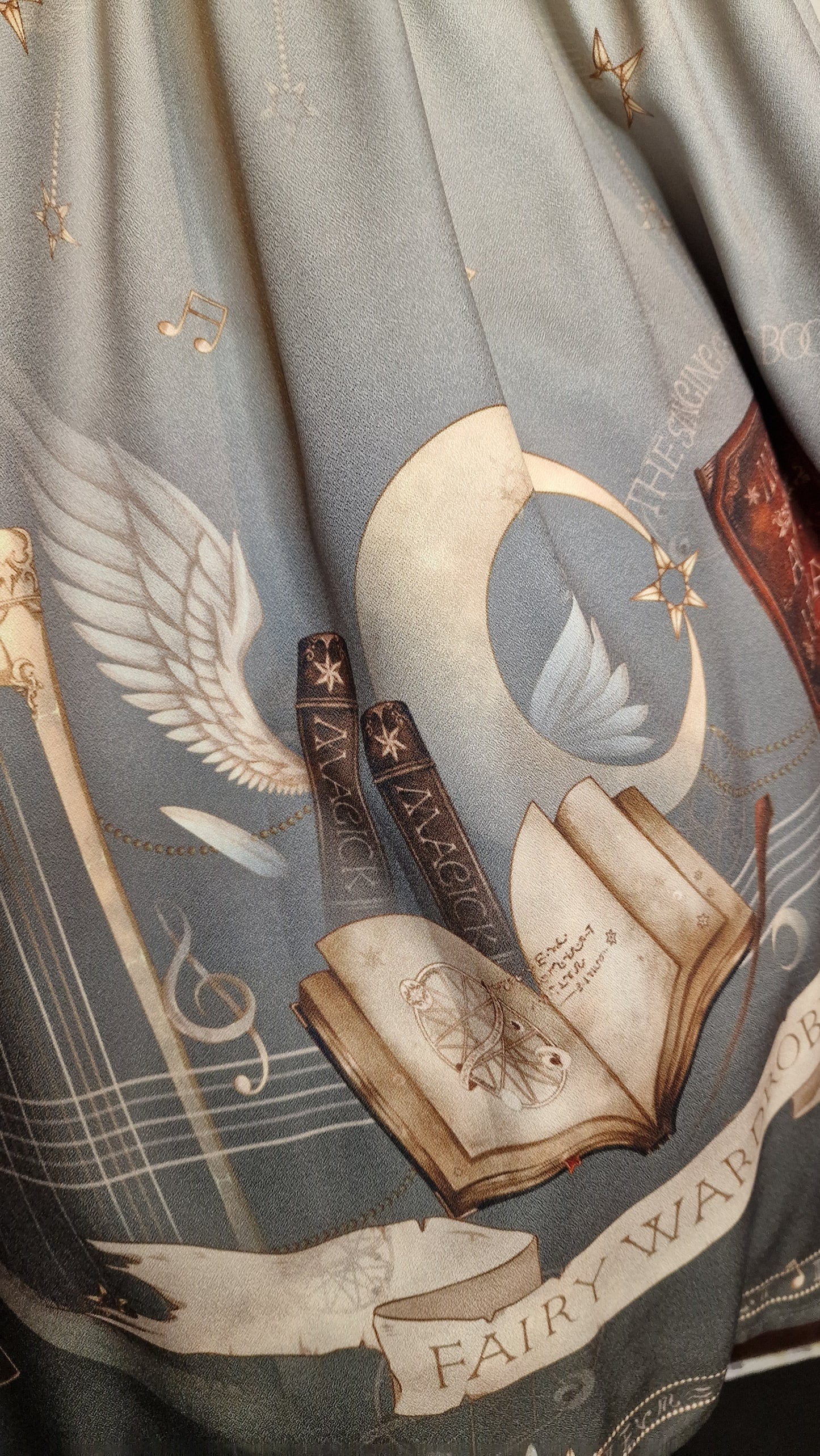Neoclassical Lolita Kleid "The Singing of Magic Books" neu