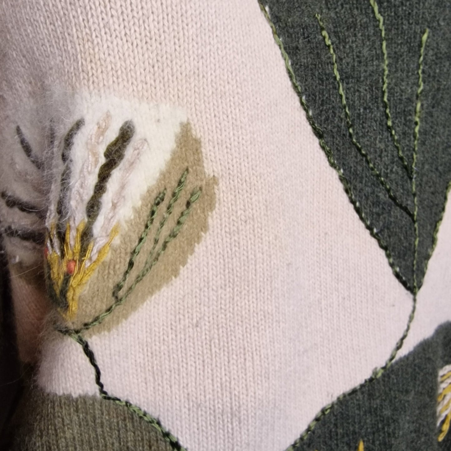 Vintage 90er Strickpullover grün Blumenstickerei von 1Pull Gr. L 100 % Wolle