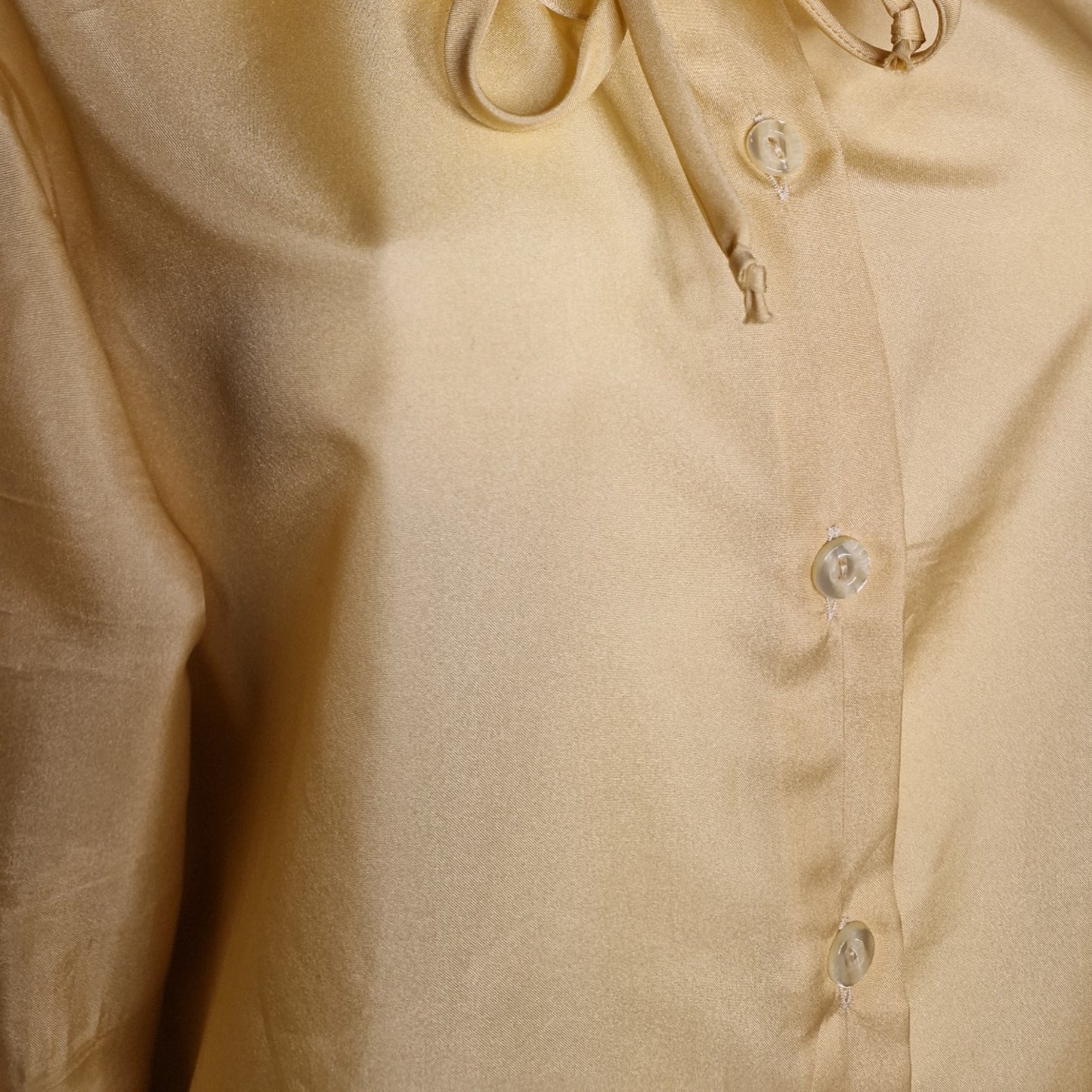 Nostalgische Vintage Bluse Rüschenkragen in beige-gold Gr. L