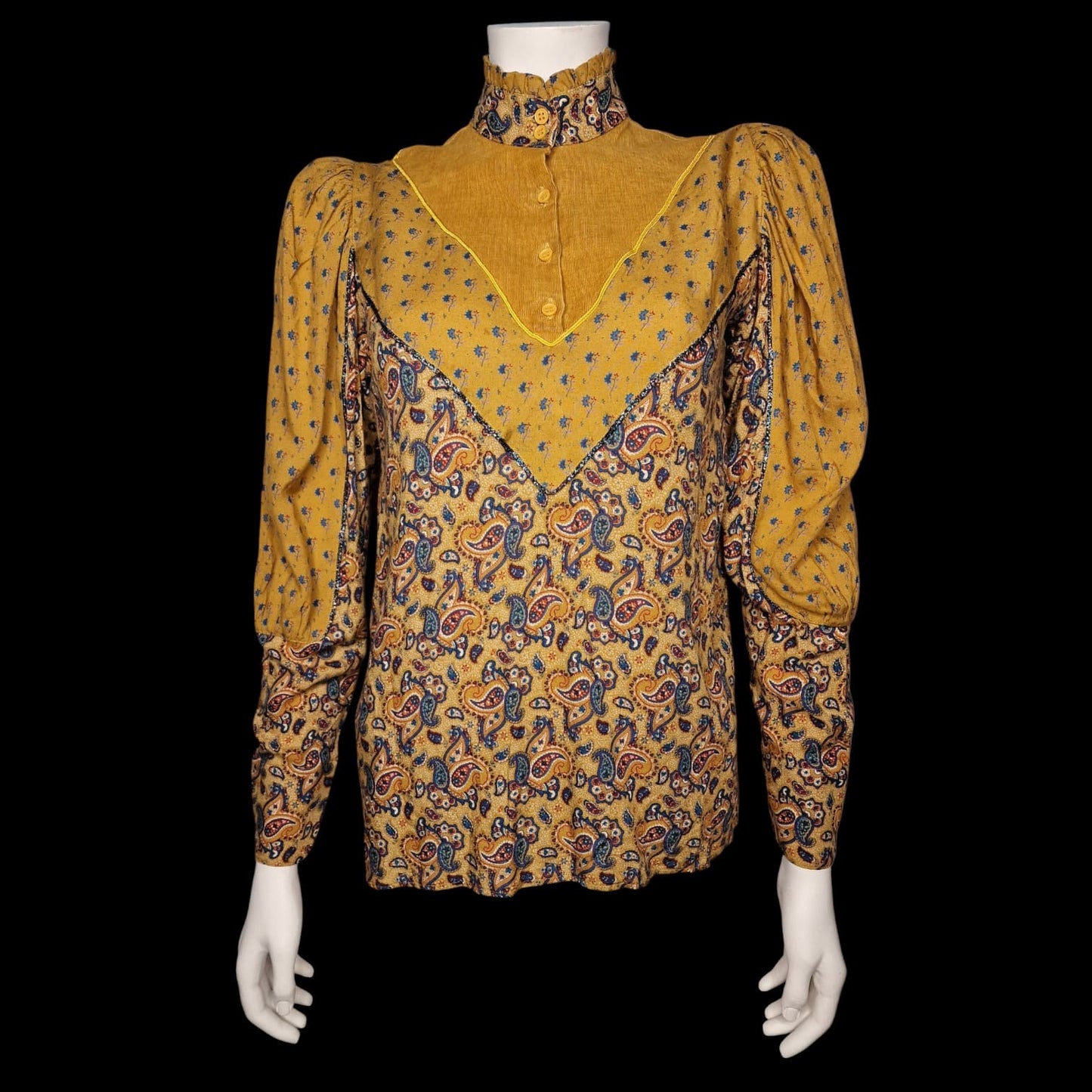 Vintage Bluse Paisley Senfgelb - Puffärmel & Stehkragen / La Femme Pierre Jacques