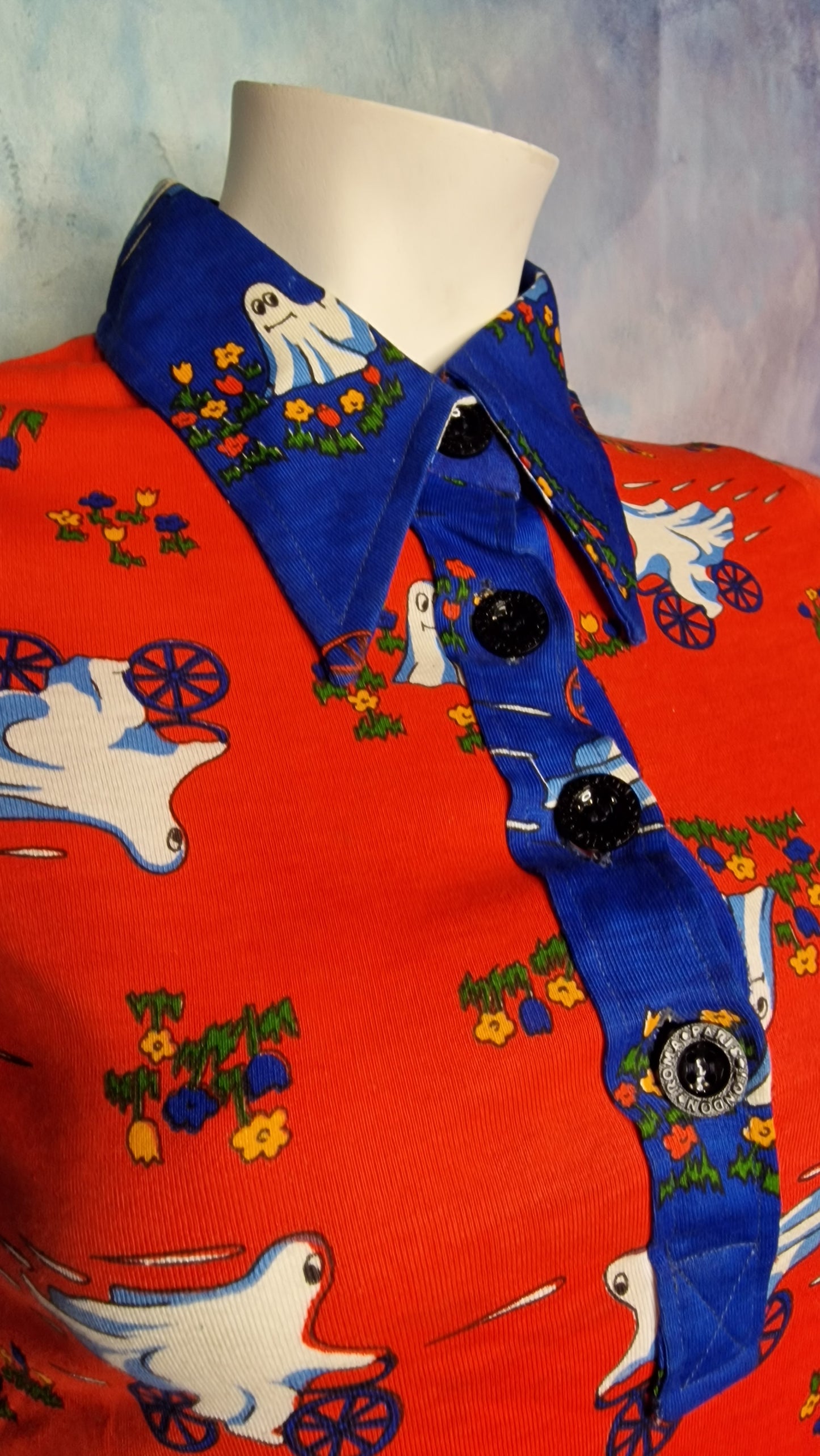 Vintage Damen Poloshirt Rot mit Gespenster-Motiv XS 70er