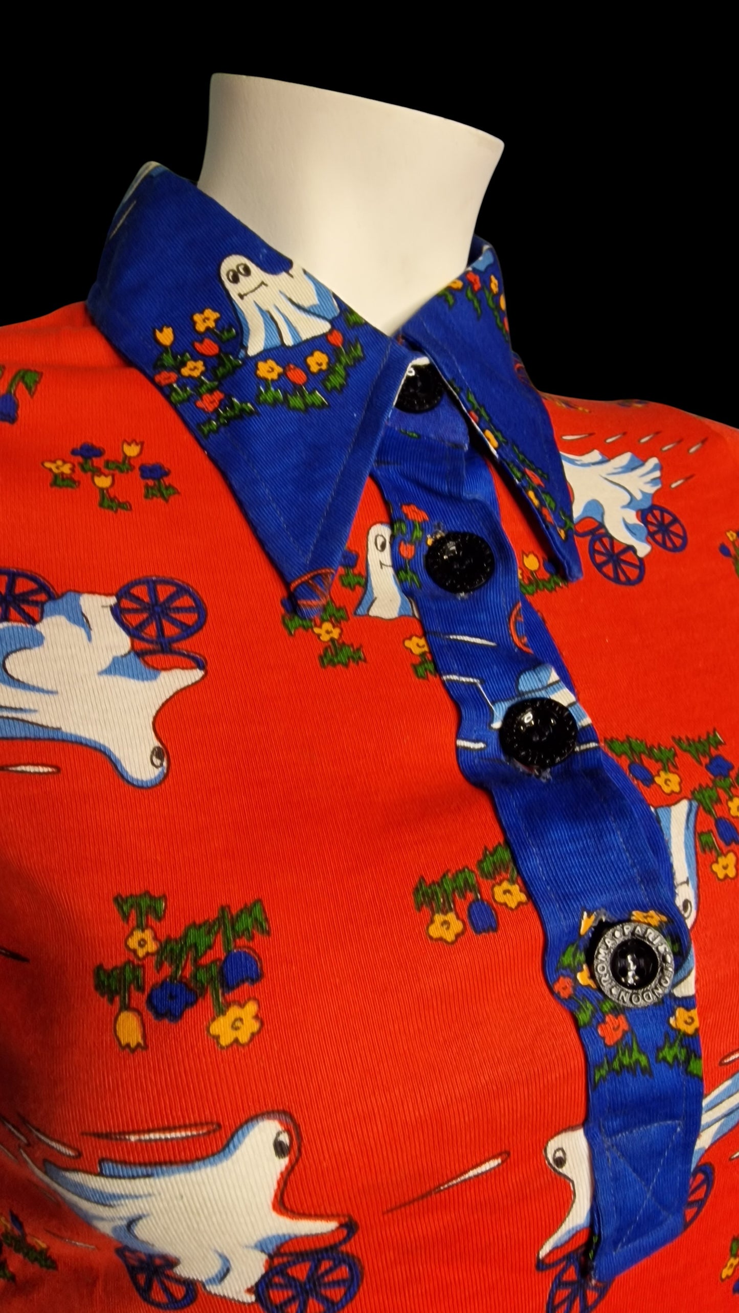 Vintage 60er/70er Jahre Shirt Rot mit Großem Kragen XS
