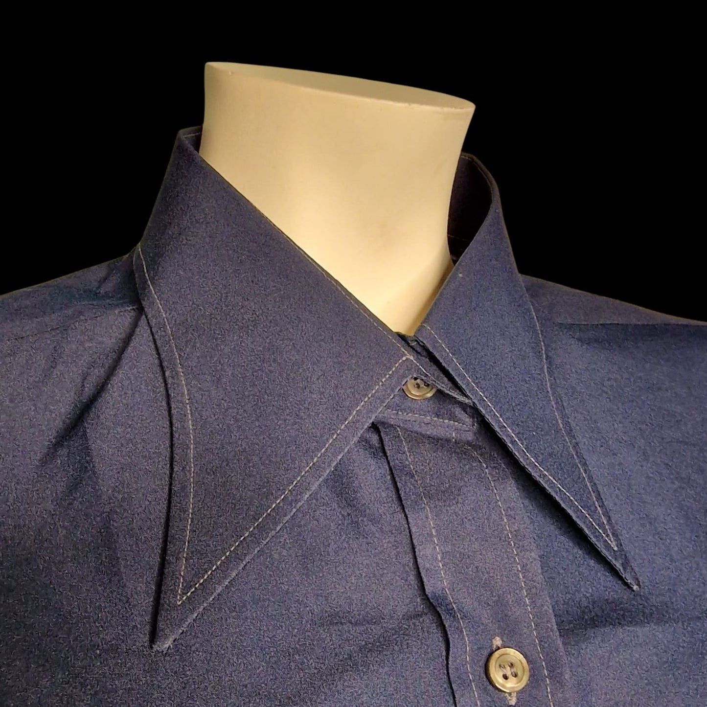 True Vintage EVIM Bluse 70er Jahre Marineblau - Dagger Collar Gr. M/L