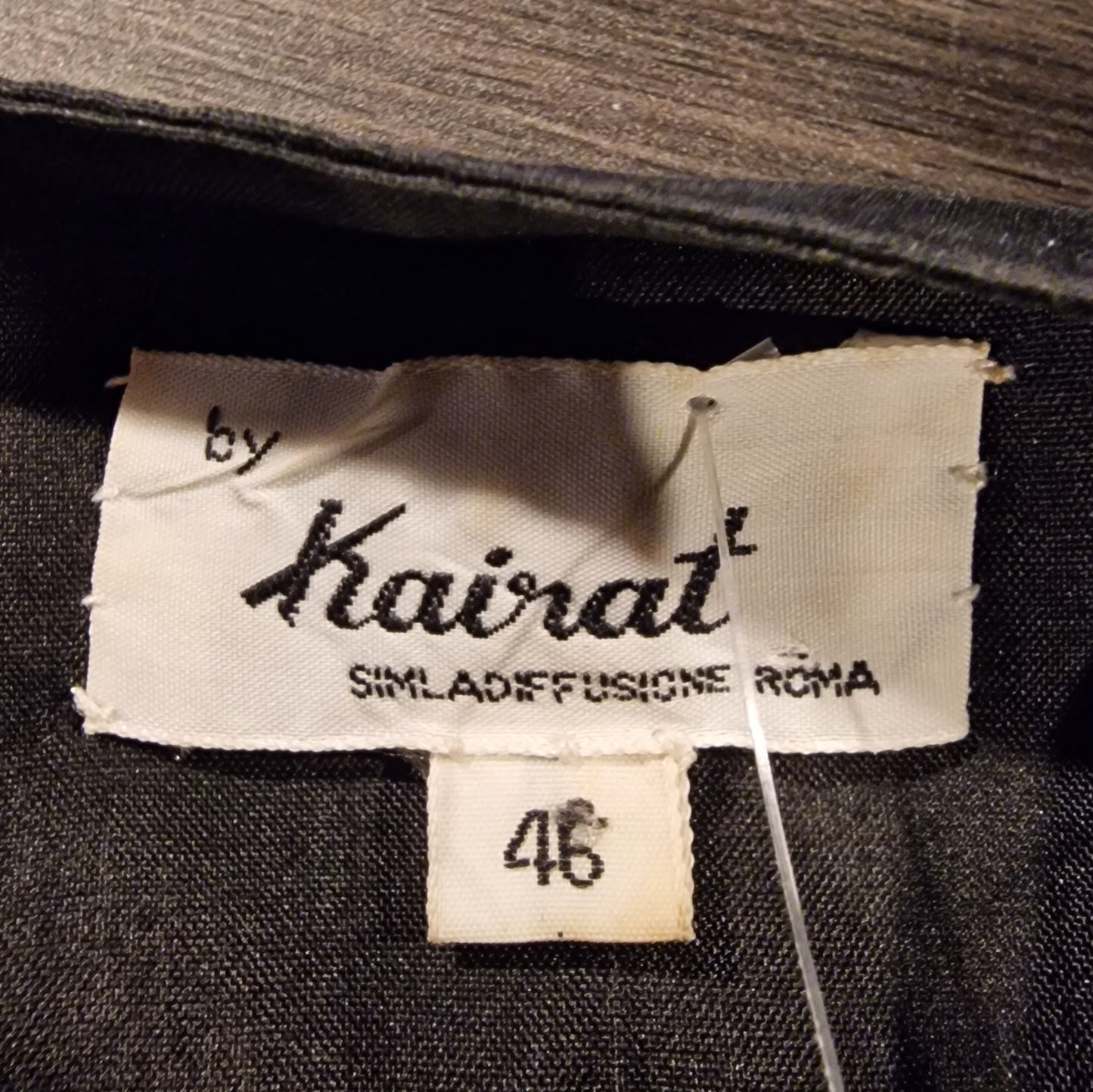Exklusive Vintage Wickelbluse „Kairat“ – Made in Italy 80er Gänseblümchen Seide