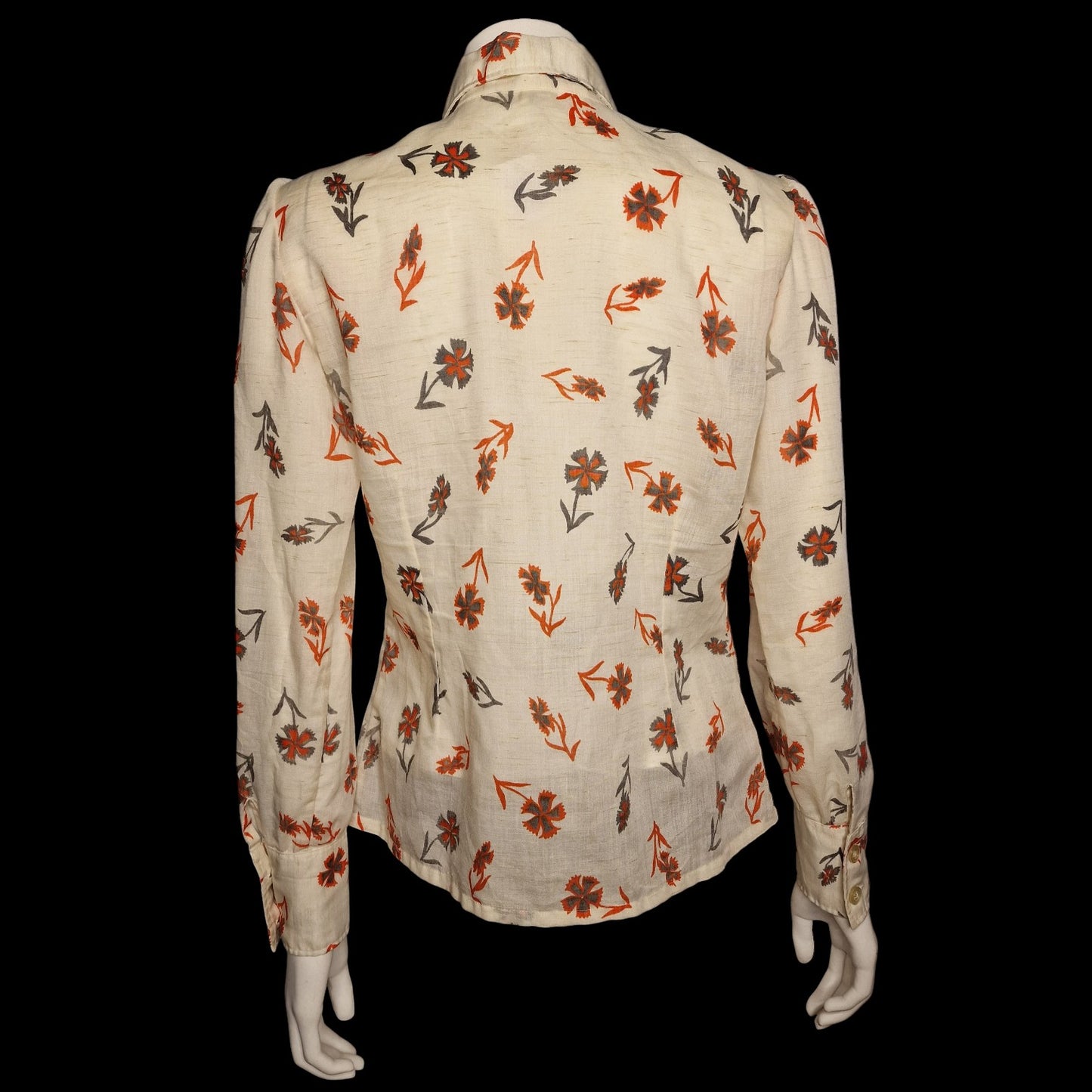 True Vintage Bluse Creme mit Nelkenmuster in Orange Braun 70er M