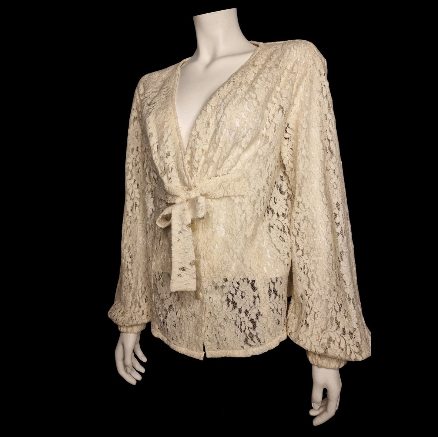 Romantische Vintage Spitzen-Bluse Wickeloptik mit Bindegürtel "Baron Antonella"