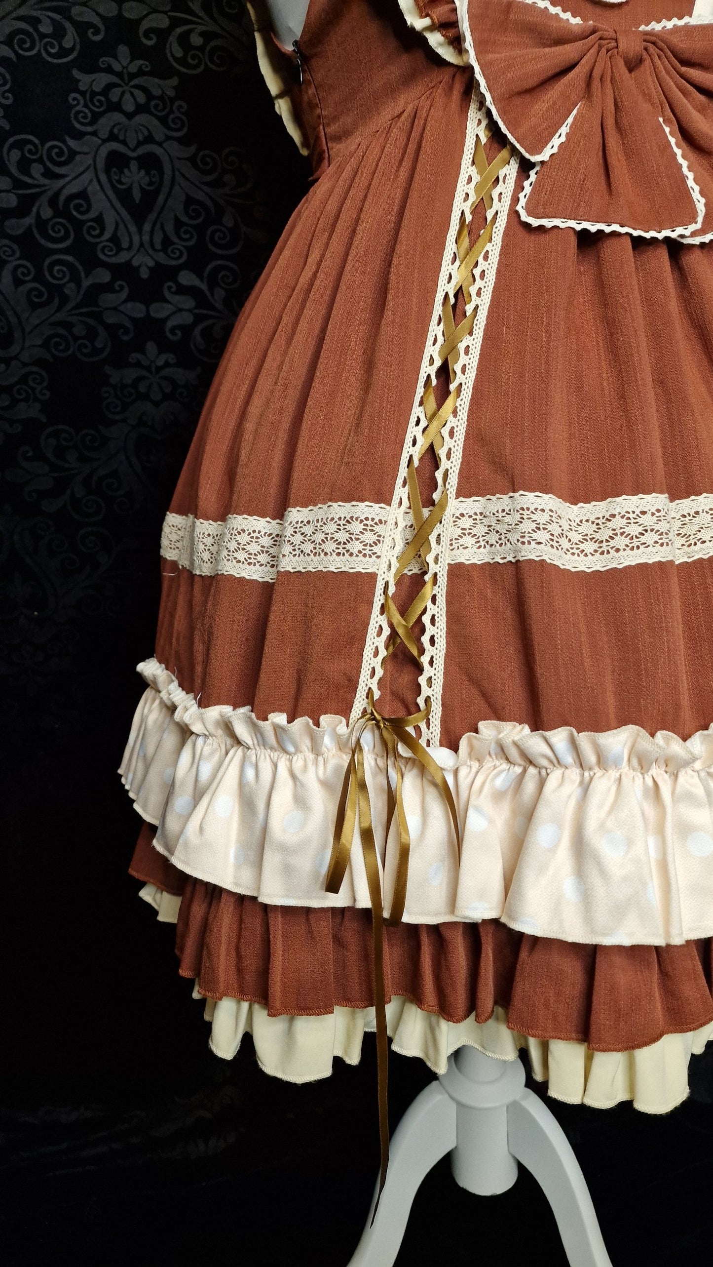 Nostalgisches Sweet Lolita JSK – „Heart & Chocolate Layers“