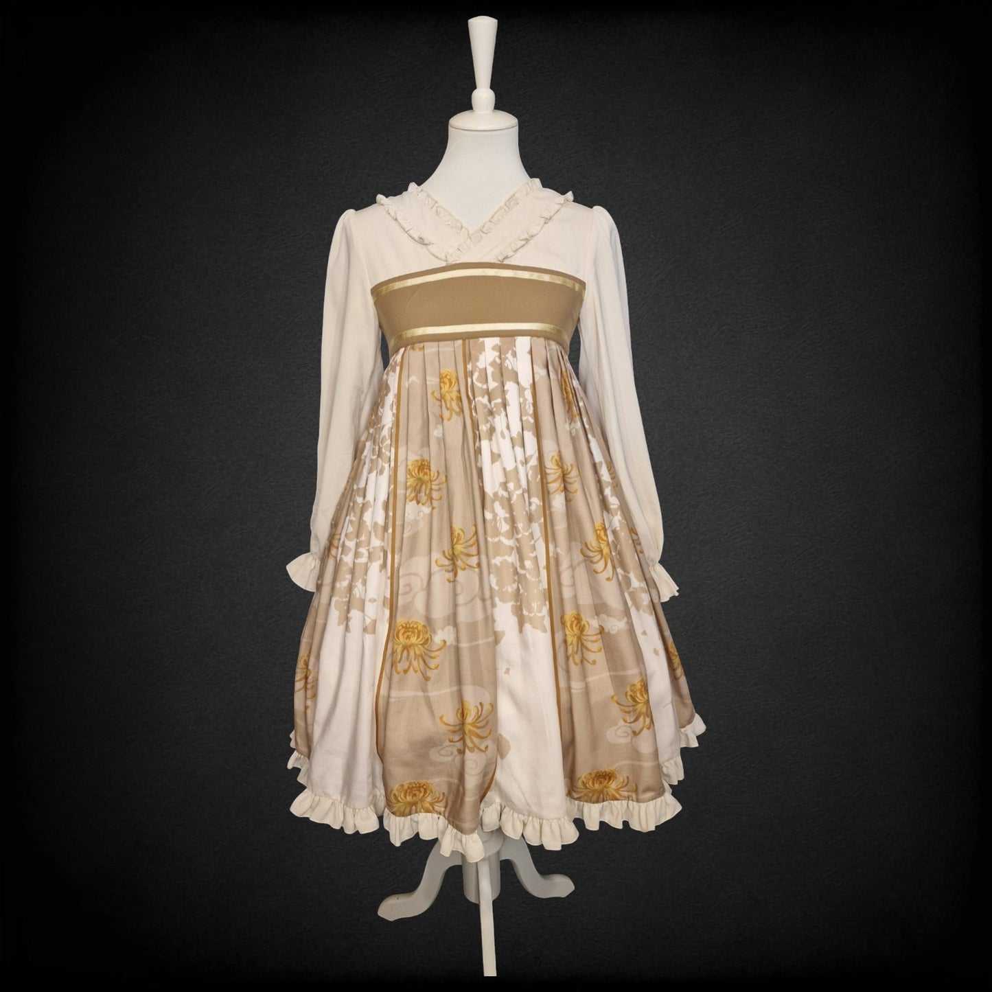 Vintage Classic Lolita Kleid – „Chrysanthemum Dream“ XS