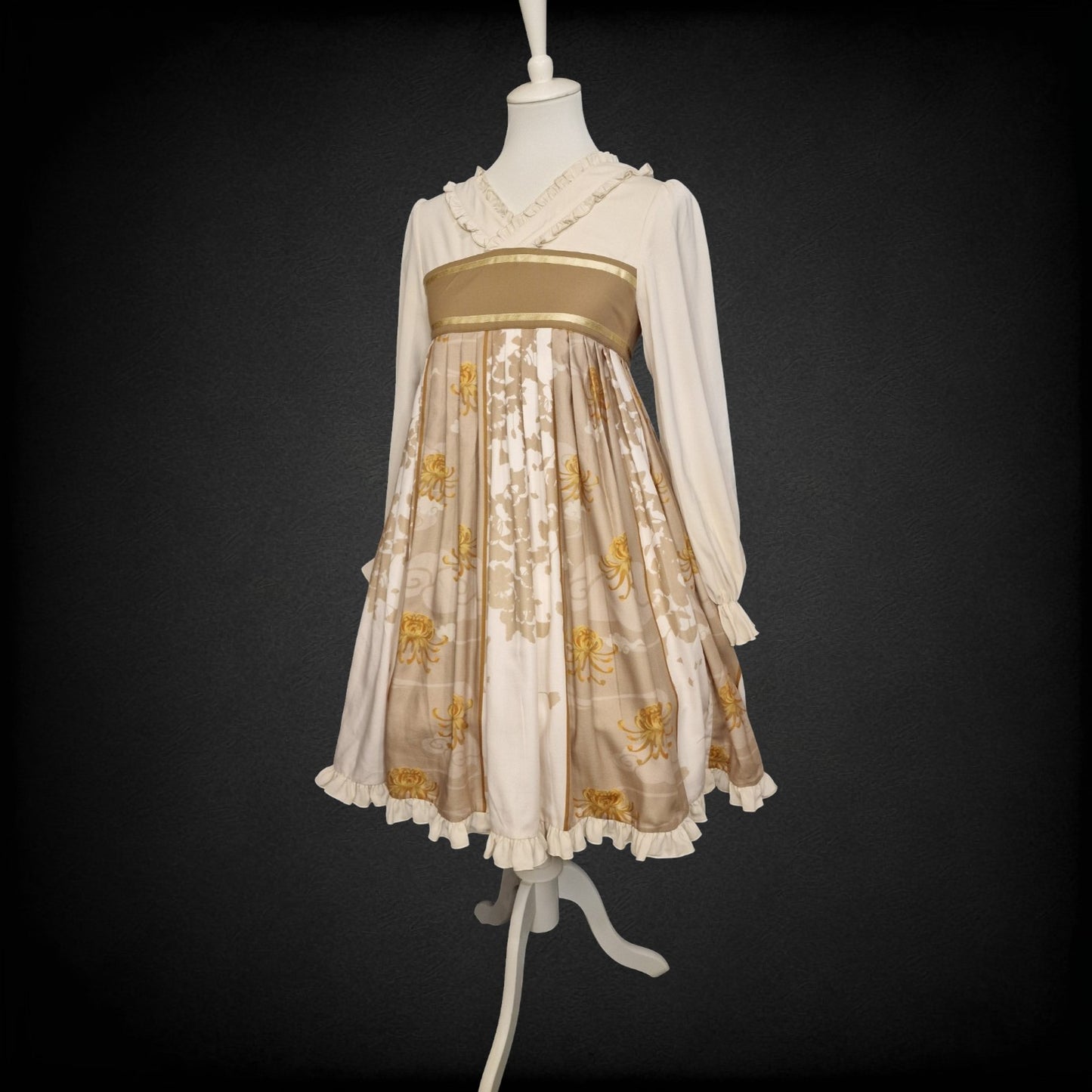 Vintage Classic Lolita Kleid – „Chrysanthemum Dream“ XS