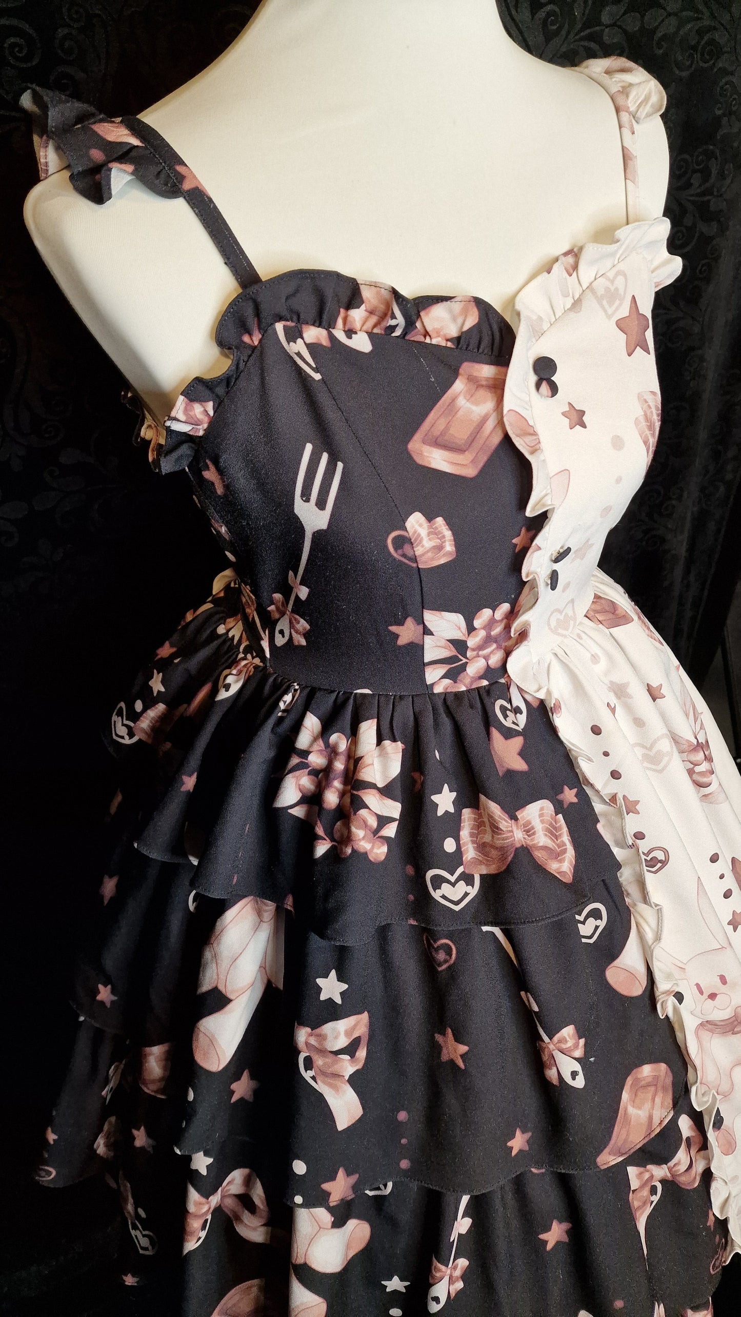 „Chocolate Rabbit Split“ – Sweet Lolita JSK – Schwarz & Creme S / M