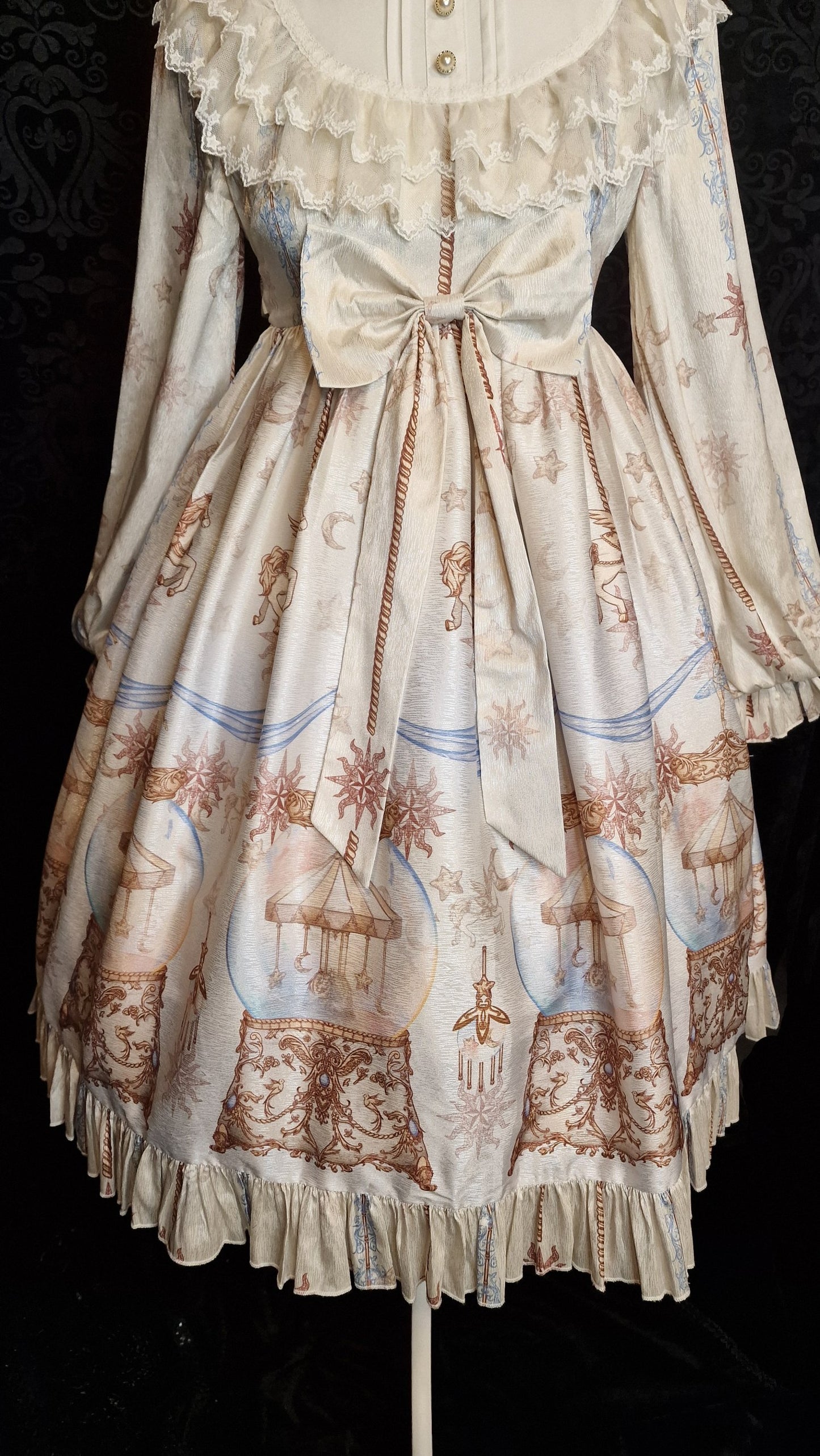 Classic Lolita Kleid OP  Karusell-Print mit Spitzenkragen und Satinschleife