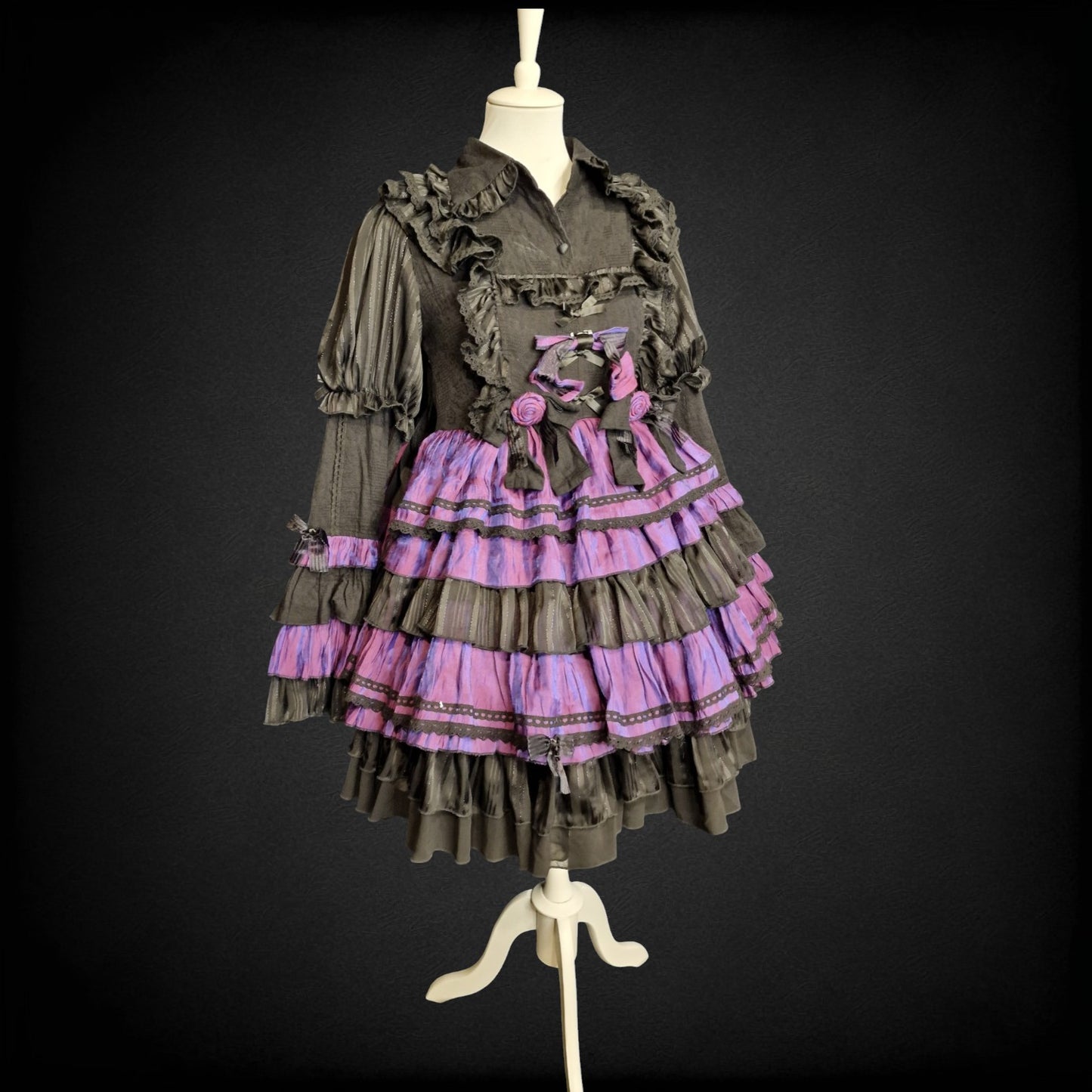 Gothic Lolita „Midnight Violet“ mit Rüschenrock in schwarz-violett XS
