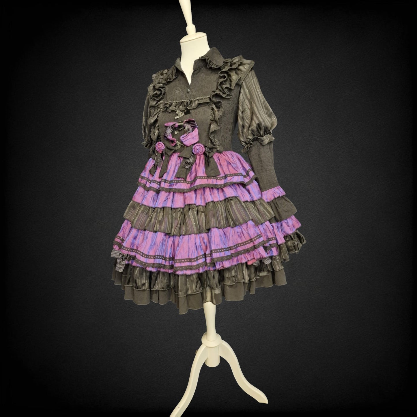 Gothic Lolita „Midnight Violet“ mit Rüschenrock in schwarz-violett XS