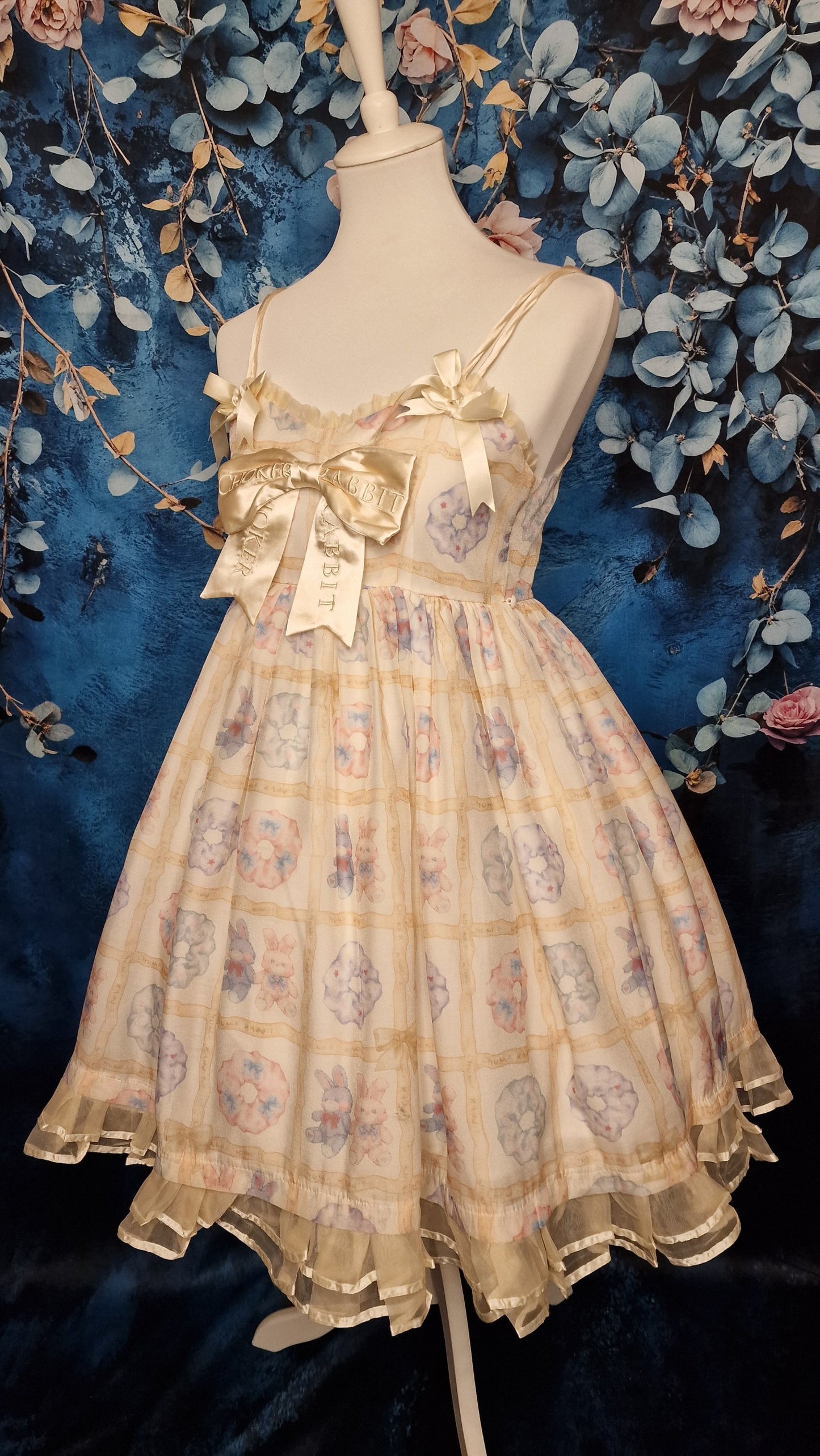 Choker Rabbit Kleid Lolita JSK – Cream Bunny Print S Kawaii