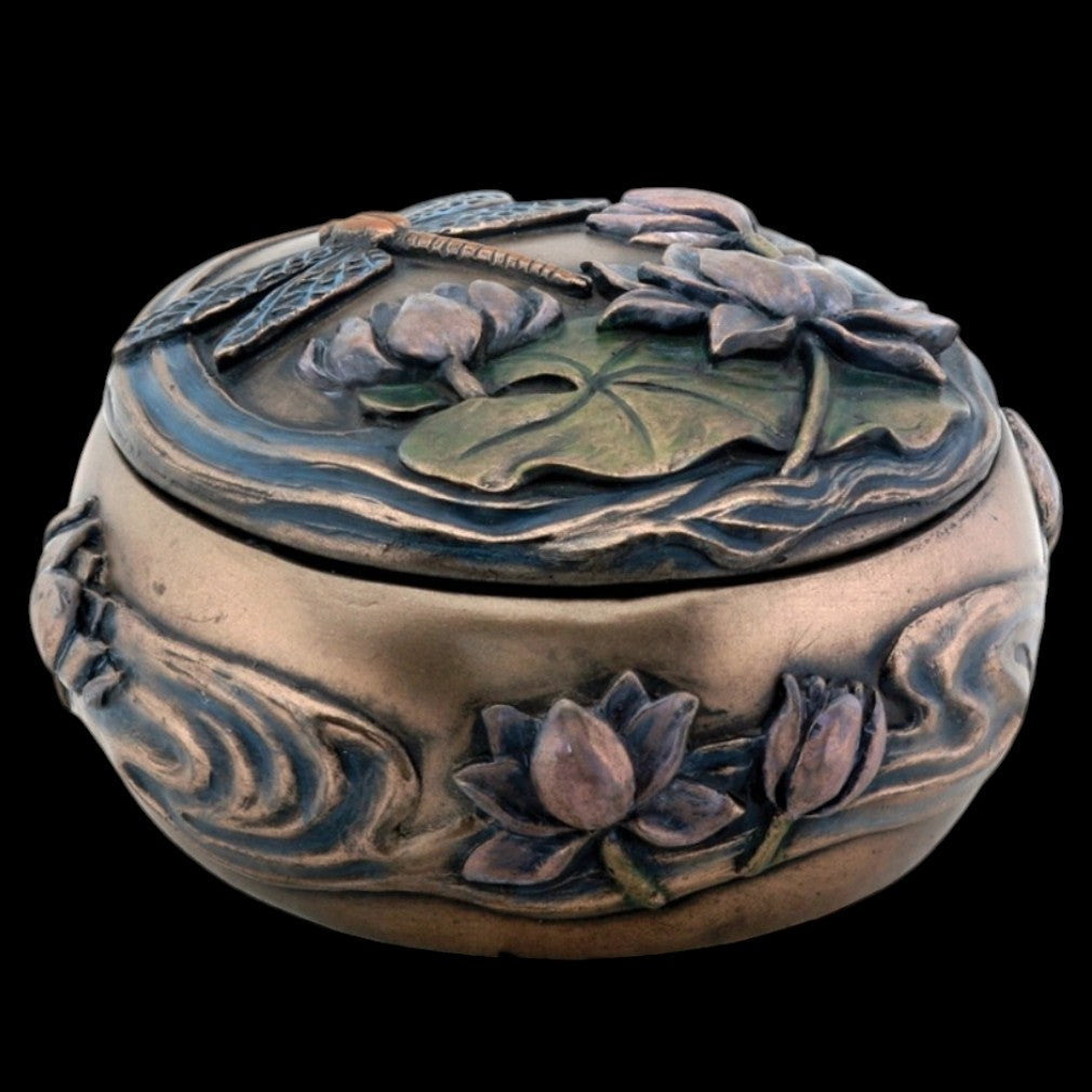 Vintage Schmuckschatulle Libelle Lotusblüte Bronze auf schwarzem Hintergrund geschlossen