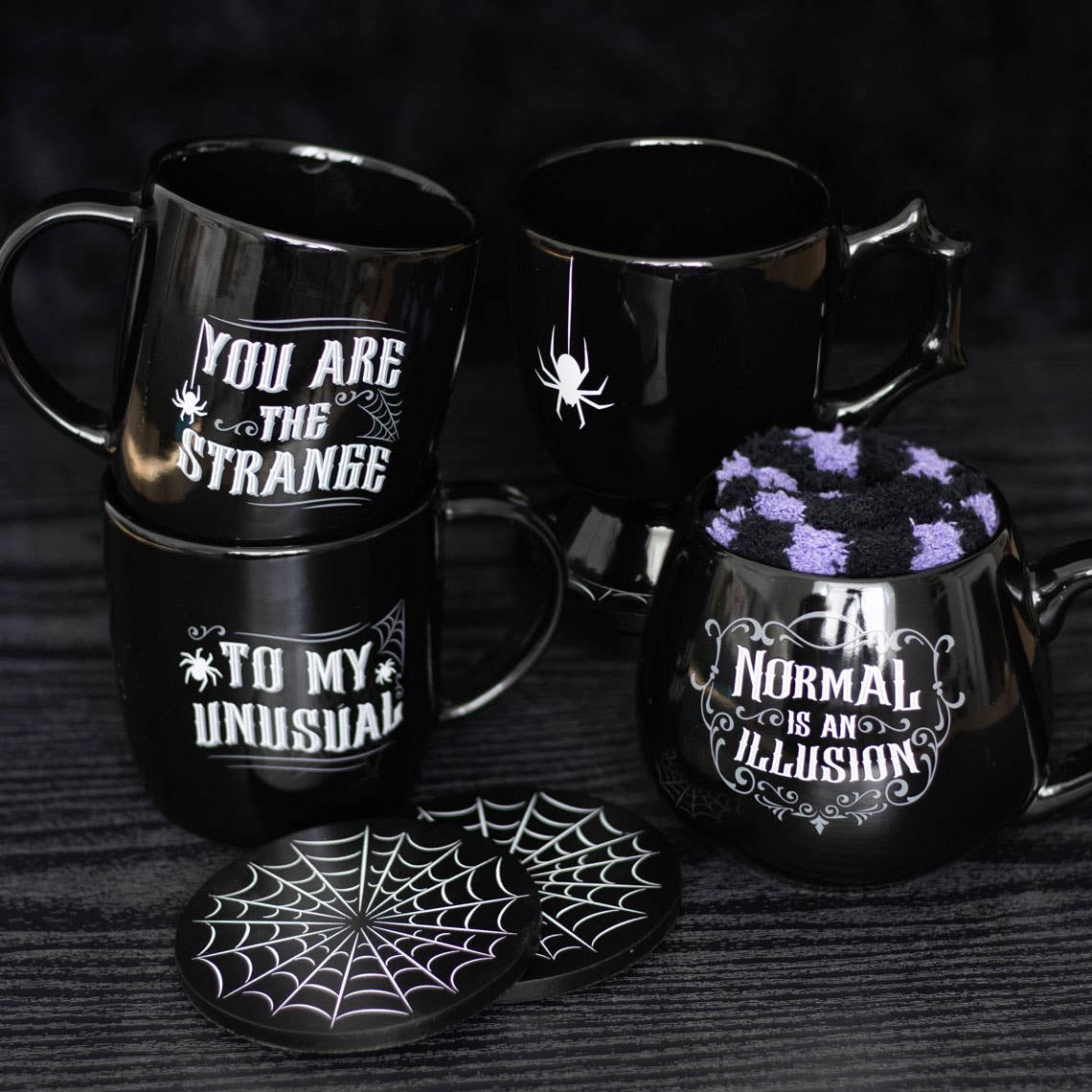 Gothic Halloween Tasse mit schwarzer Spinne 400ml