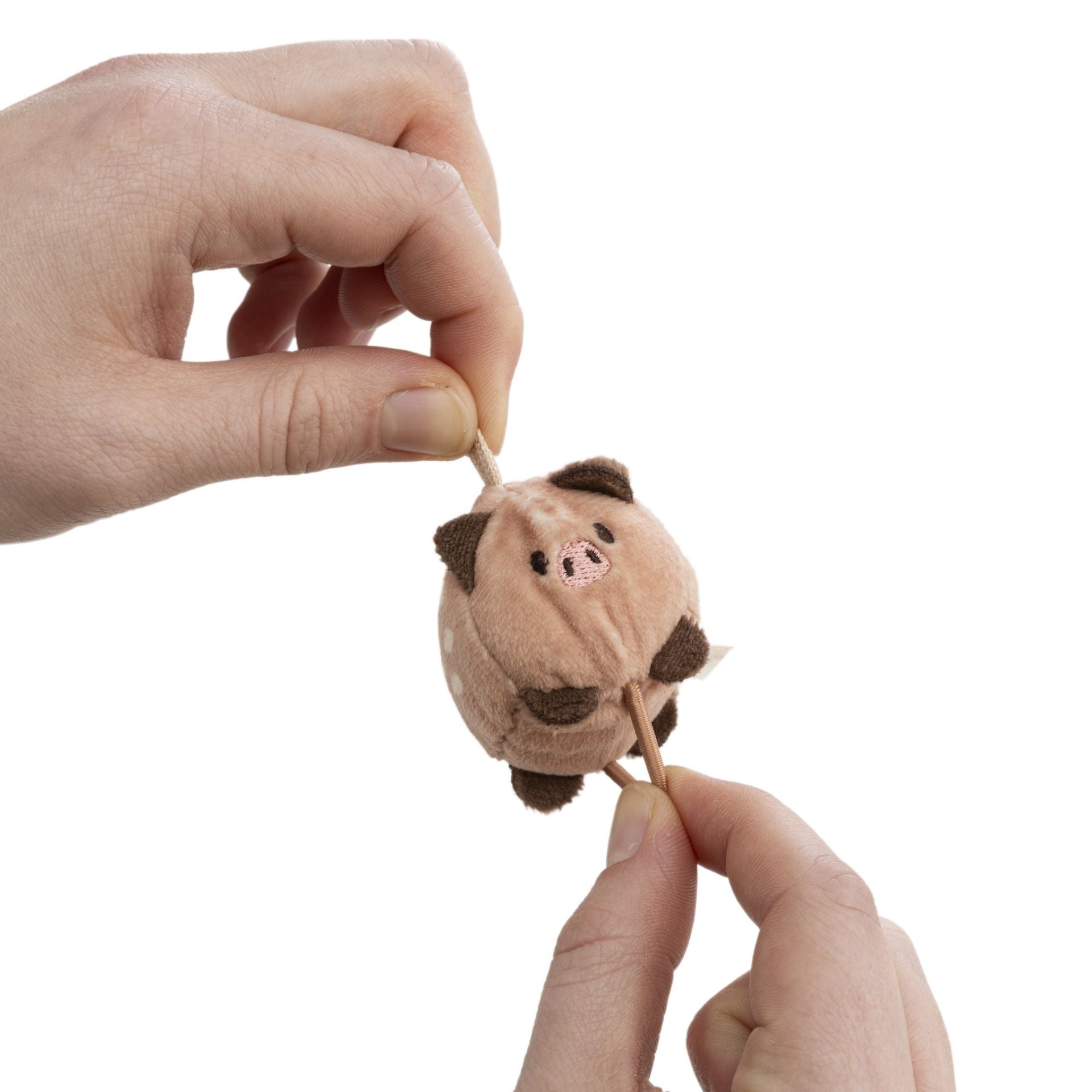 NICI mymochi minis Frischling Tuff – Produktbild mit elastischer Schlaufe