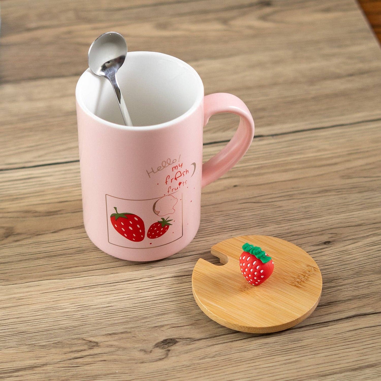 3D Niedliche Erdbeer-Keramik Tasse mit Deckel und Löffel 400 ml