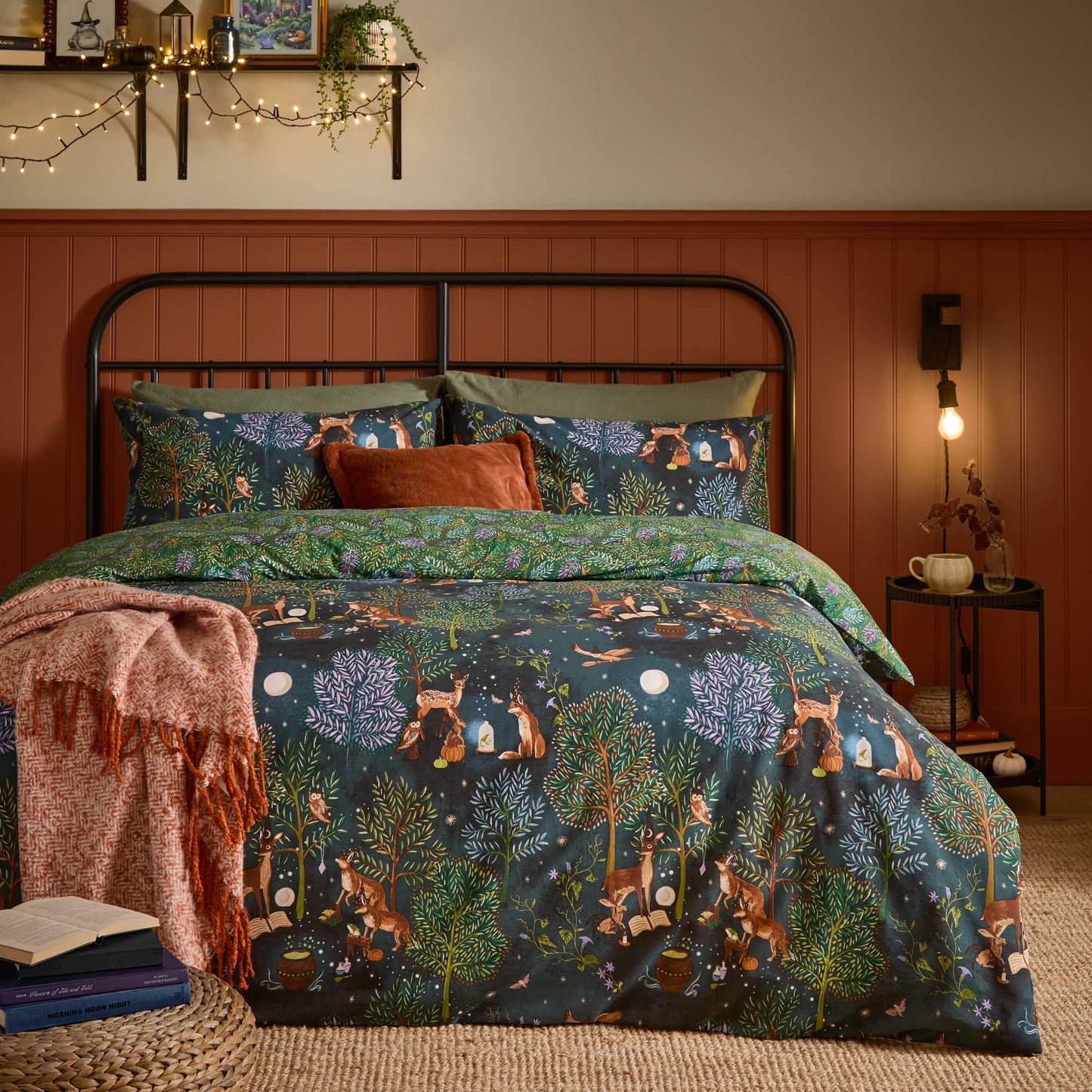 Vintage Bettwäsche Set "Woodland Ritual" grün Waldtier bei Nacht Mondschein