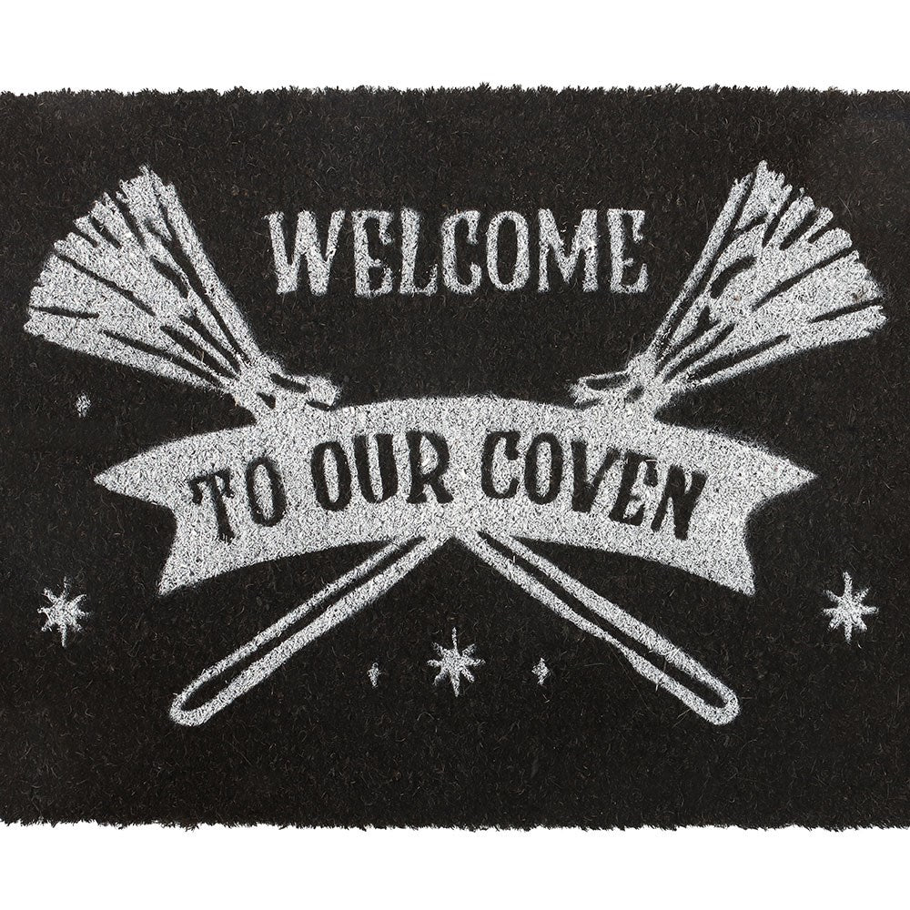 Gothic Türvorleger Fußmatte "Welcome to Our Coven" in schwarz Hexenbesen