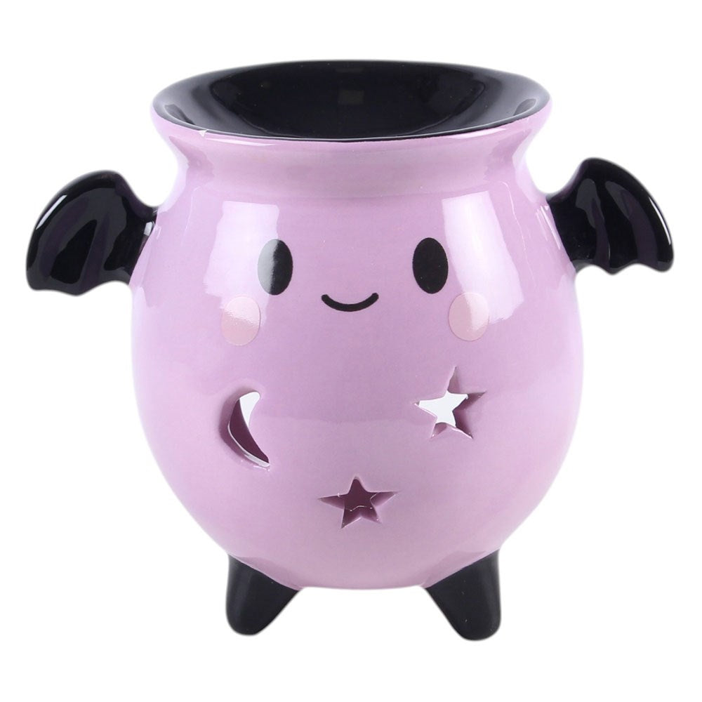 Kawaii Cauldron Bat Oil Burner – Frontansicht rosa mit Kawaii-Gesicht und Mond-Sternausschnitten