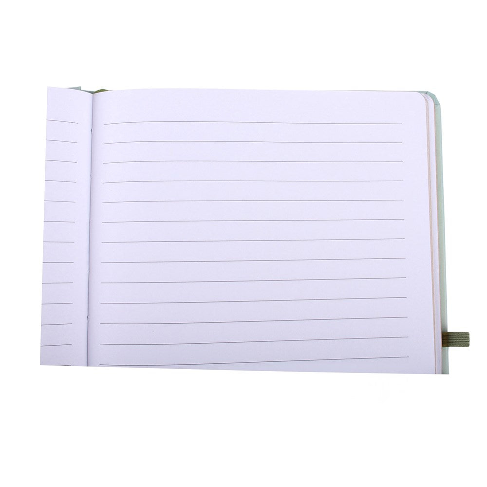 Fairy Journal Lifestyle mit Kerze und Blumen