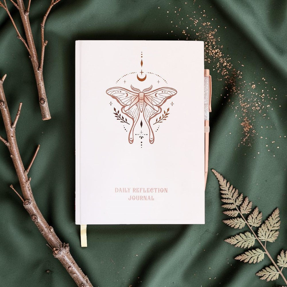Daily Reflection Journal Lifestyle mit Dekoobjekten