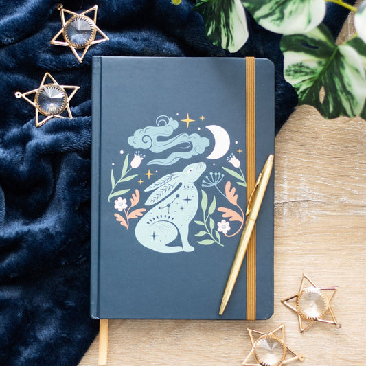 Midnight Hare Notizbuch – Lifestyle mit goldenem Stift