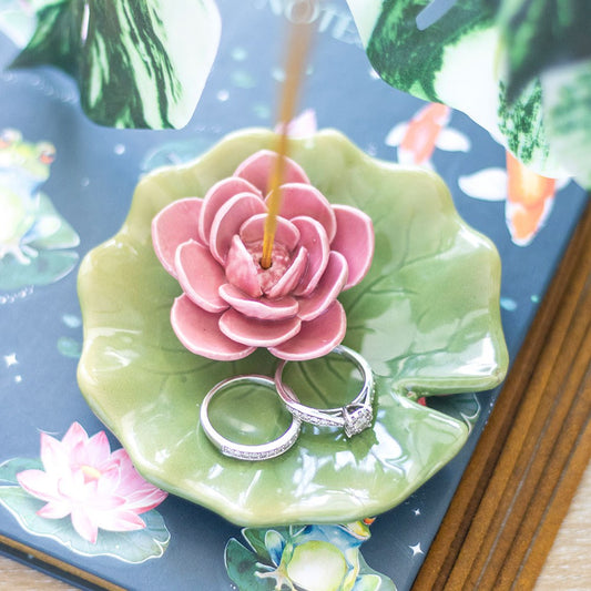 Vintage Räucherstäbchenhalter / Schmuckschale Seerose