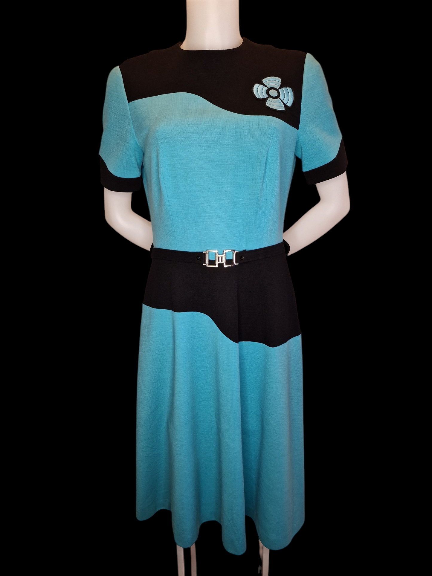 Vintage 60er Jahre Kleid Türkis-Blau mit Space-Applikation J.Hofmann AG