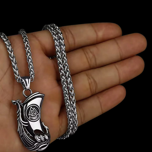 Halskette mit Anhänger Wikingerschiff aus Edelstahl