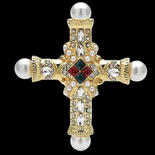 Vintage Kreuz Brosche Gold – Seitenansicht auf weißem Tablett