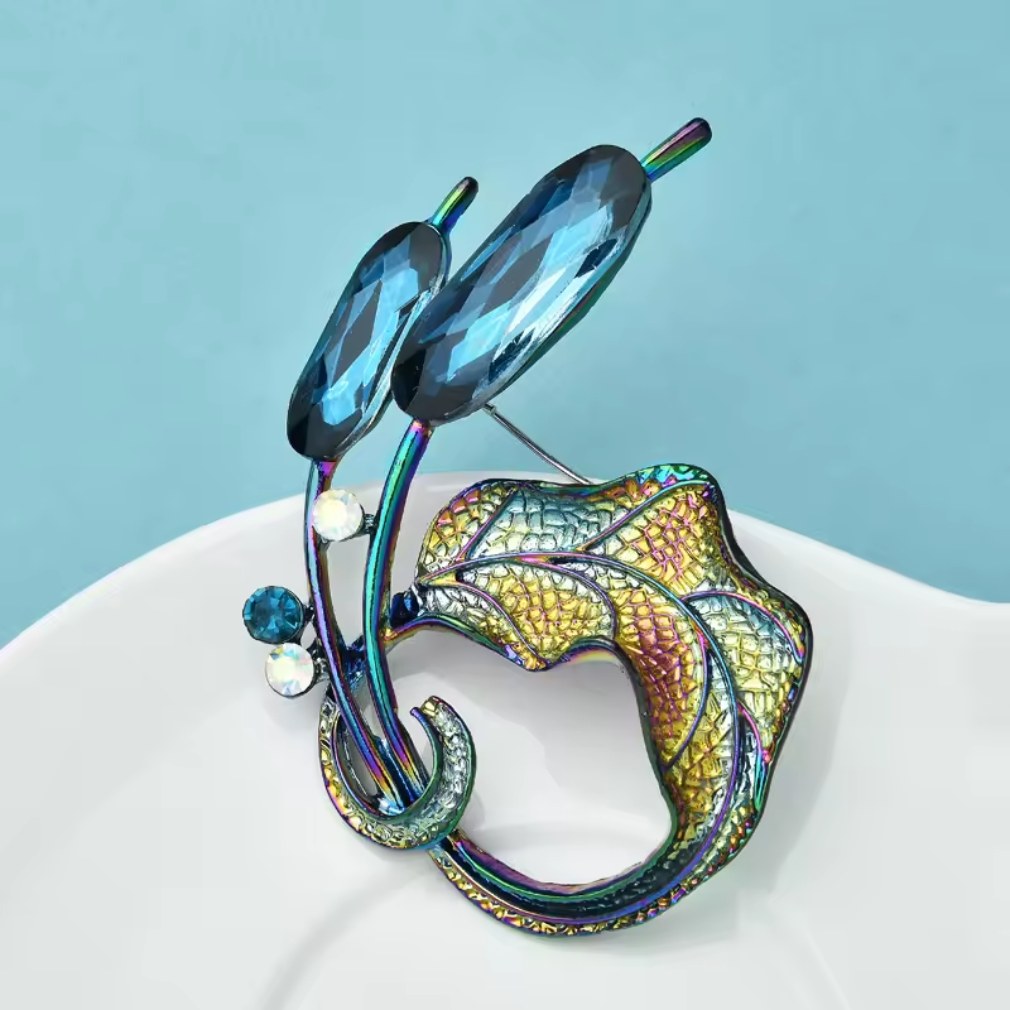 Kristallblume Brosche in Regenbogenfarben vintage