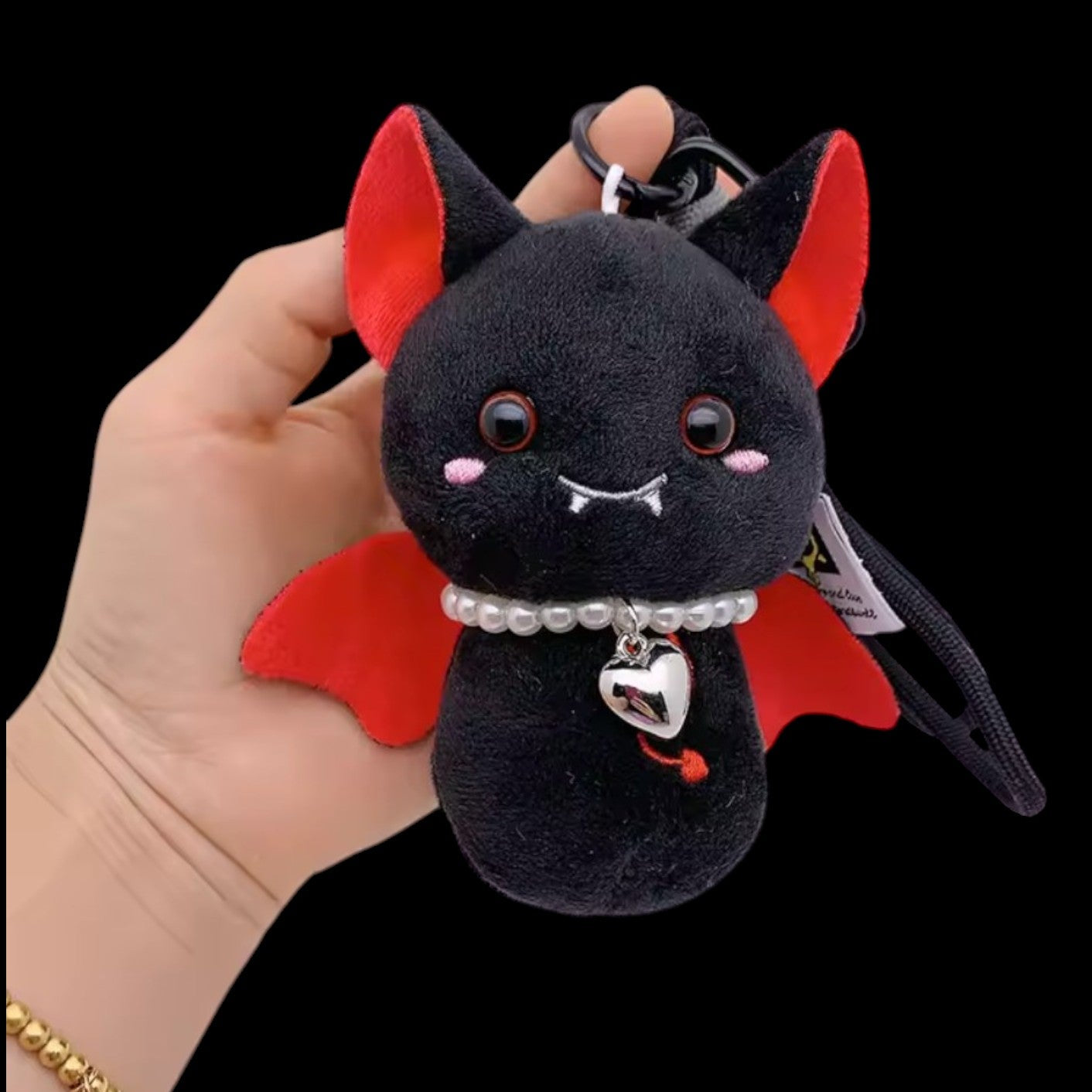 Fledermaus Plüsch Anhänger – Gothic Kawaii mit Perlenkette - schwarz