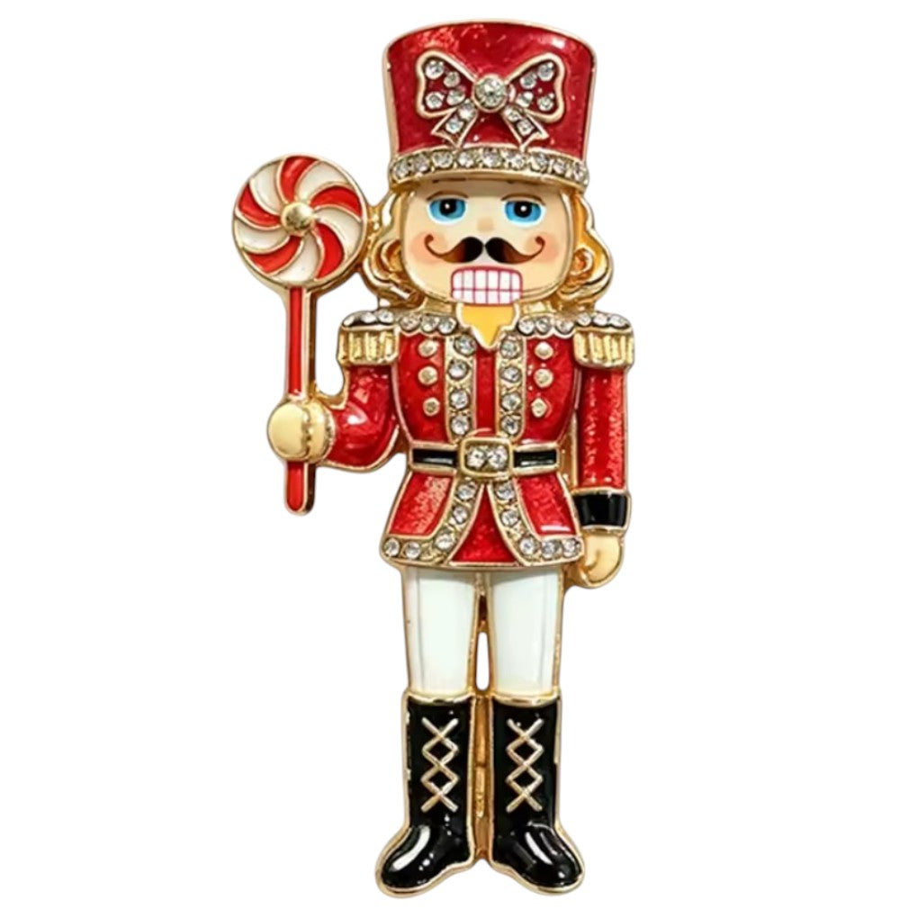 Weihnachtsbrosche Nussknacker-Soldat mit Lolli – weißer Hintergrund