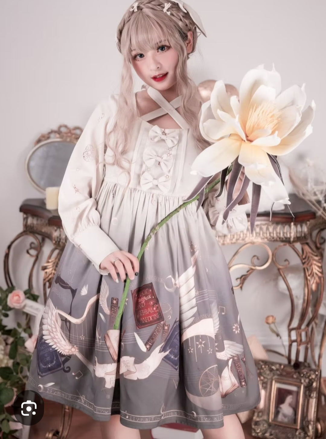 Neoclassical Lolita Kleid "The Singing of Magic Books" neu