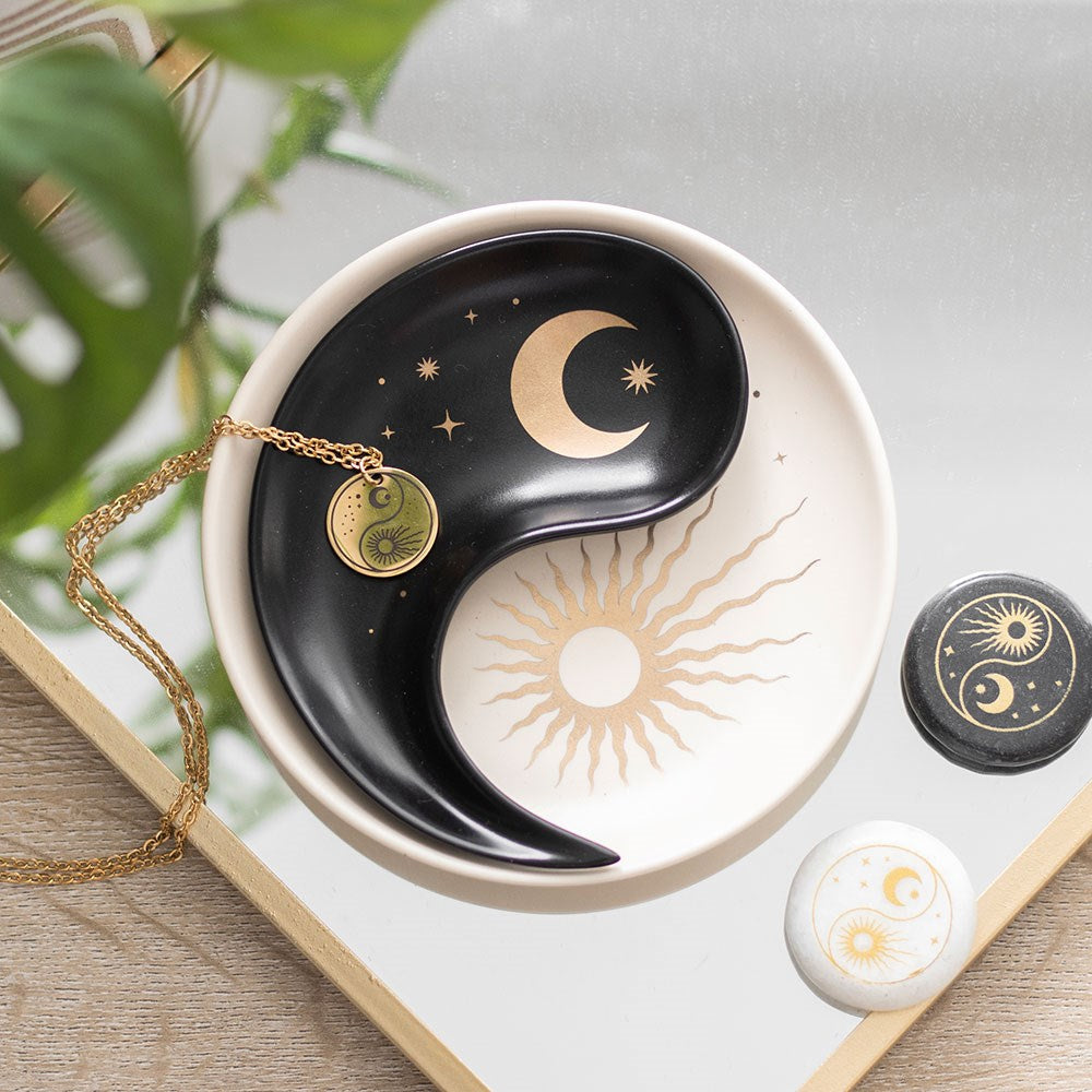 Yin Yang Keramik Schmuckschale Lifestyle mit Kette und Yin Yang Steinen