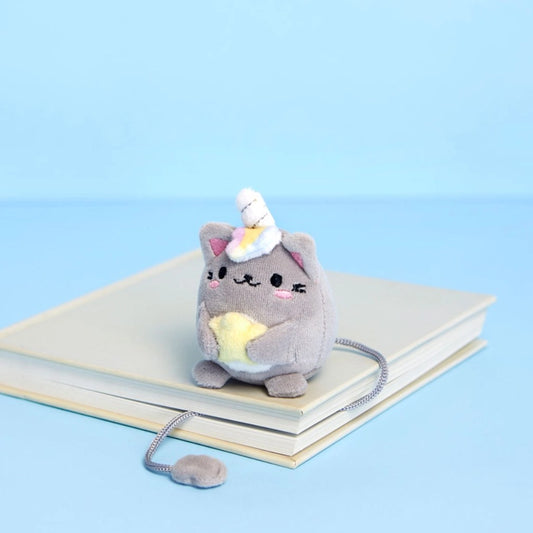 Fluffy Kawaii Katze Plüsch-Lesezeichen – Graue Katze mit Einhorn-Horn
